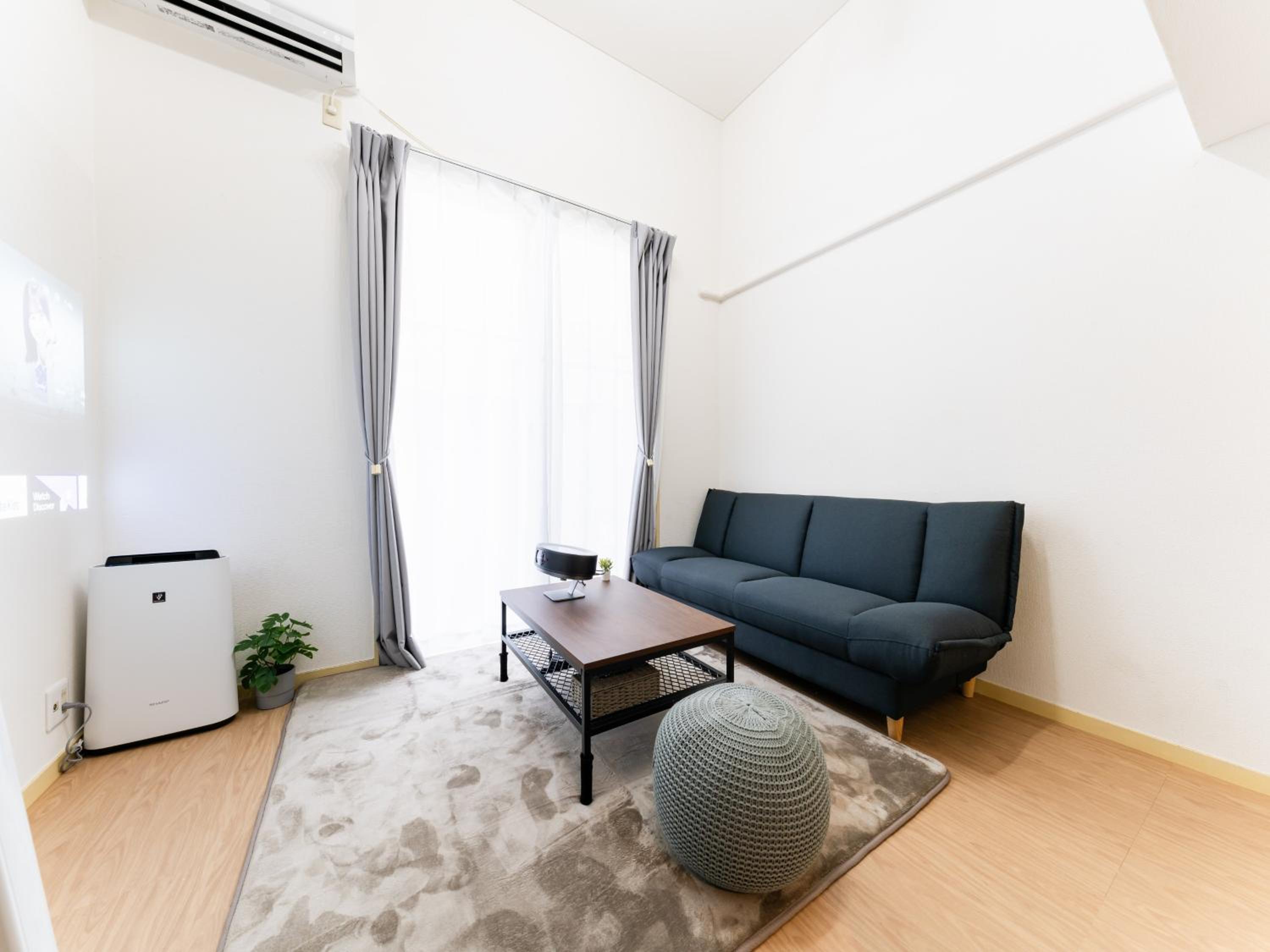 Family Room photo 3