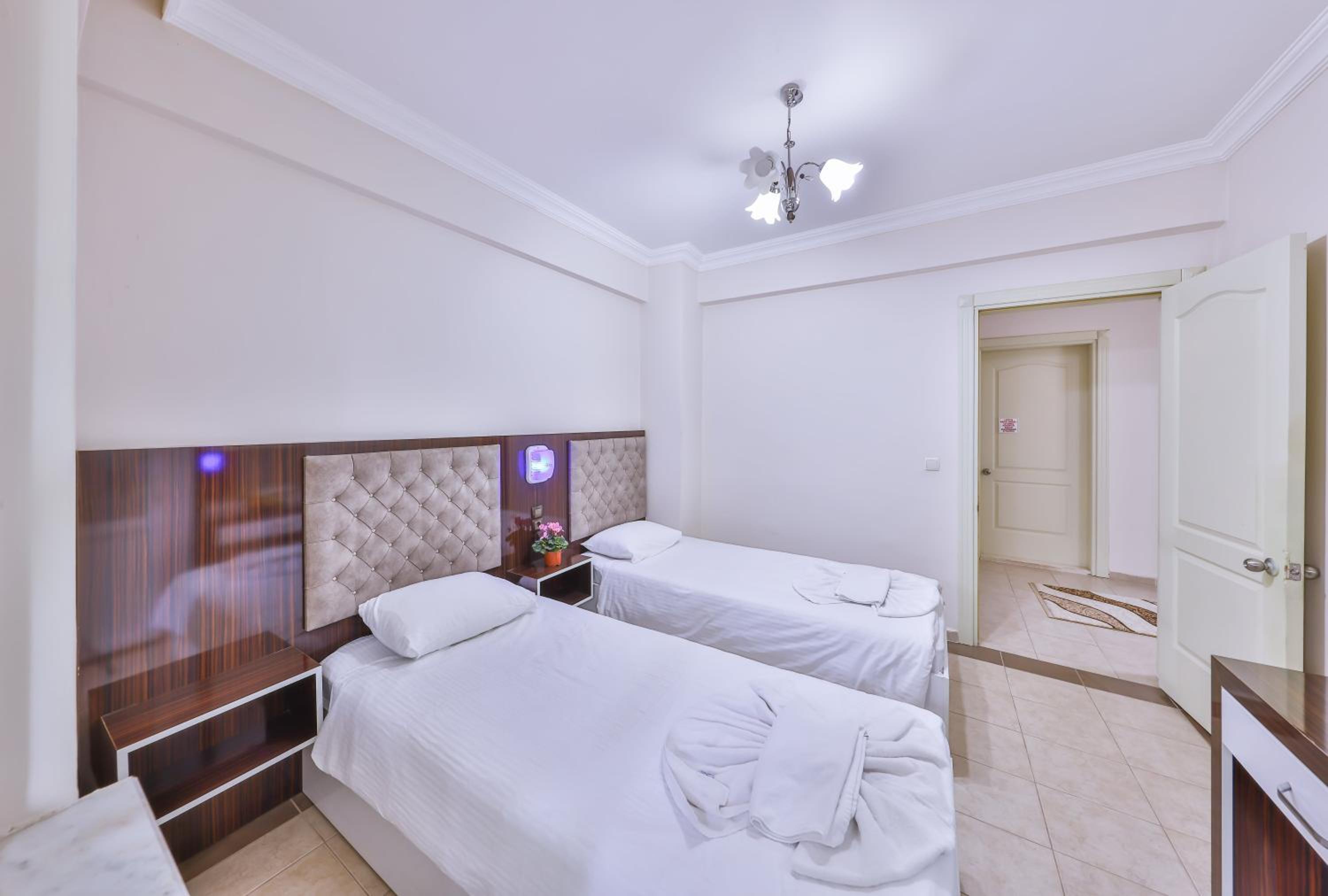 Duplex Villa with Spa Bath and Thermal Pool - Photo 9