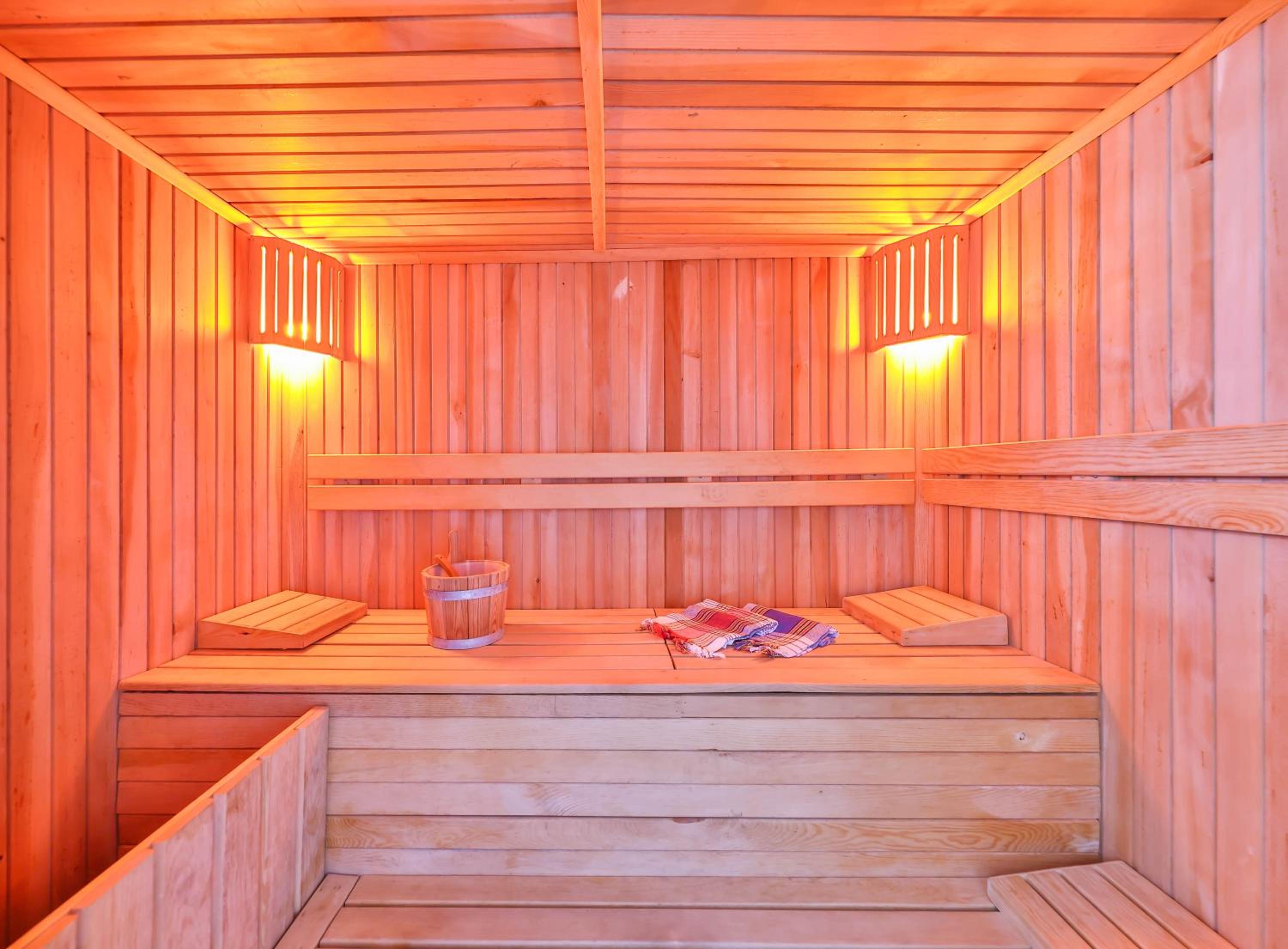 Suite Apart with Spa Bath and Thermal Pool - Photo 14