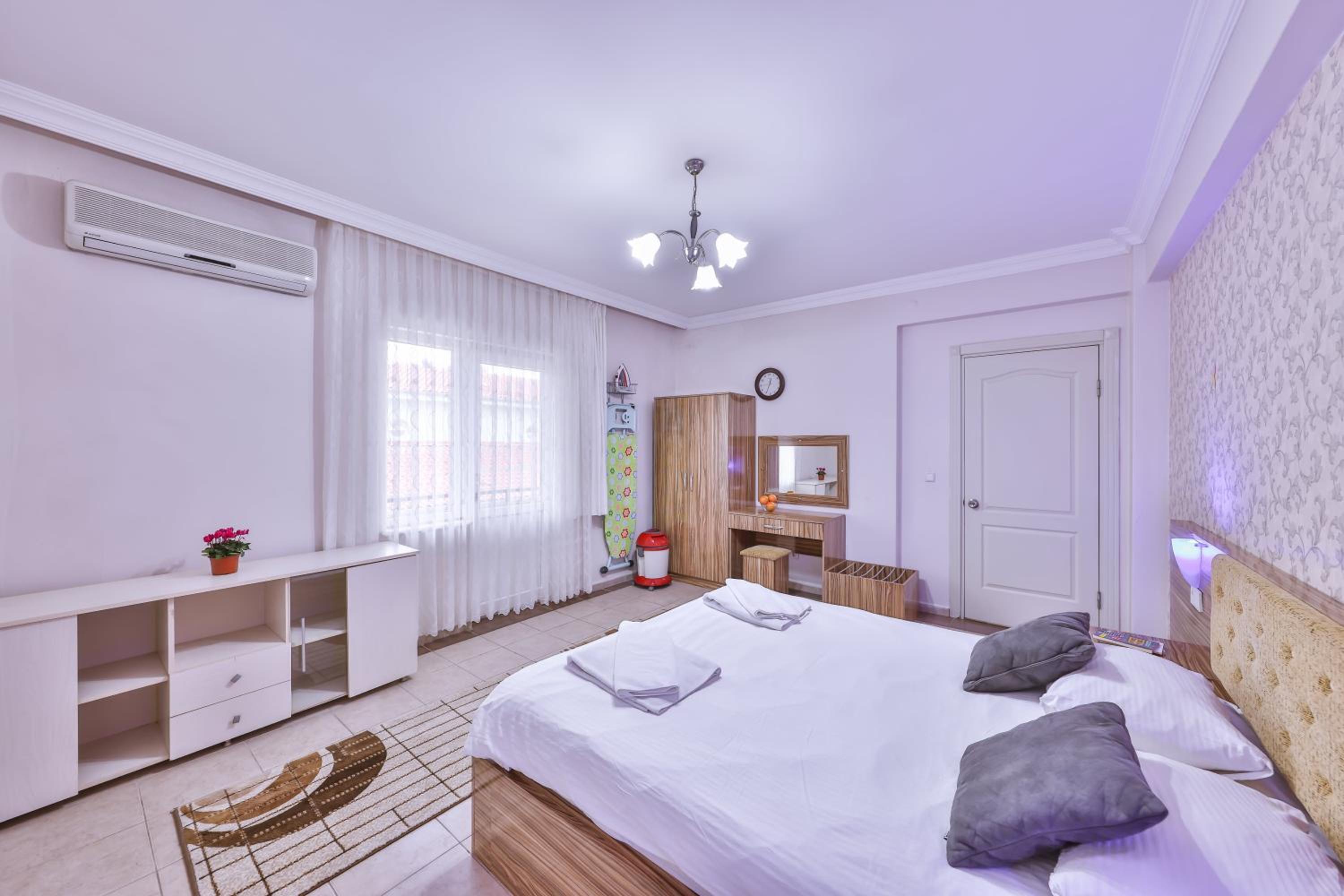 Suite Apart with Spa Bath and Thermal Pool - Photo 10