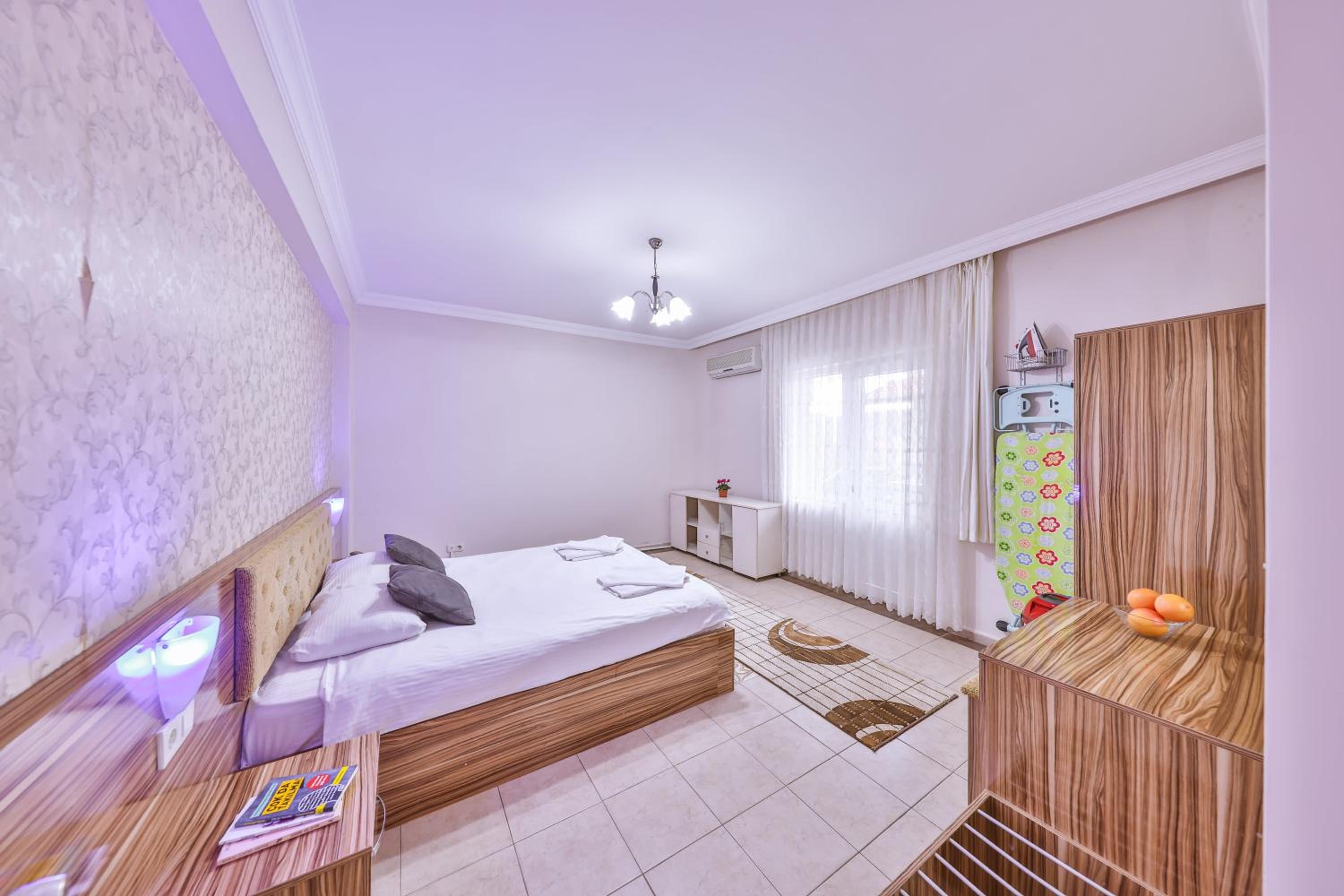 Suite Apart with Spa Bath and Thermal Pool - Photo 8