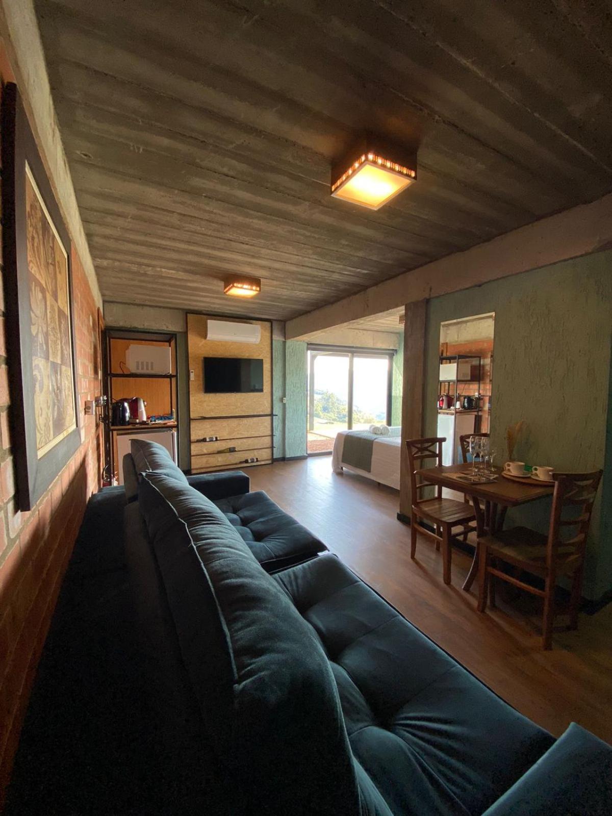 Triple Room with Terrace photo 1