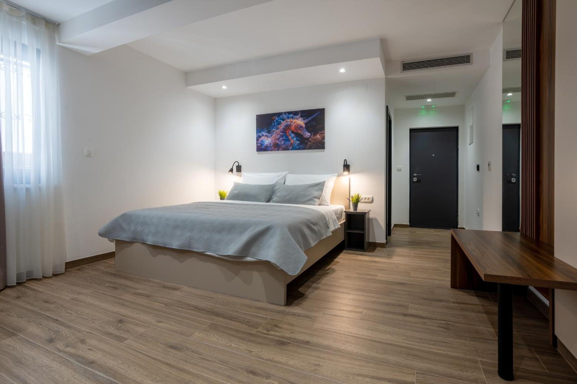 Deluxe Triple Room photo 3