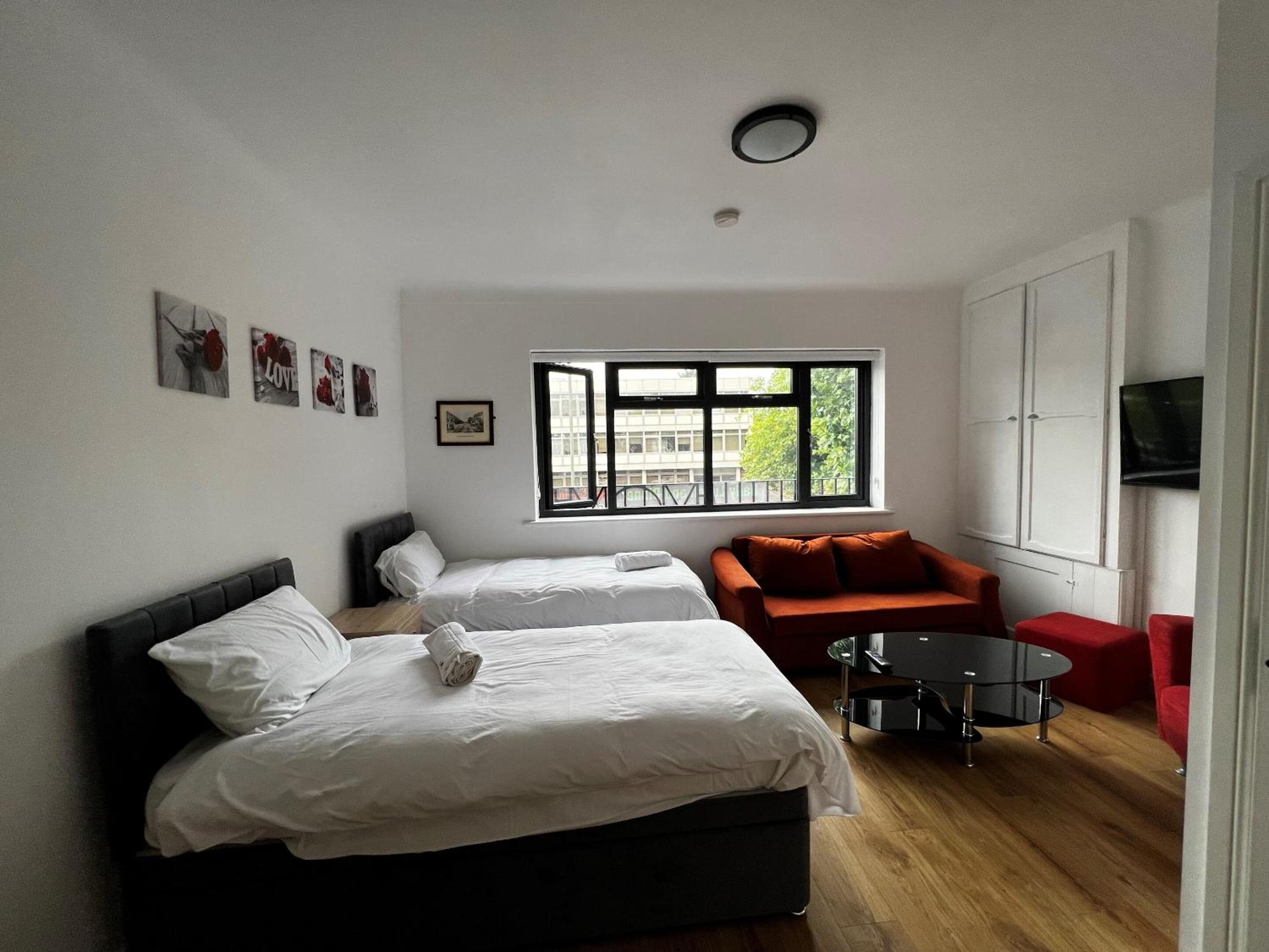 Deluxe Twin Room photo 1