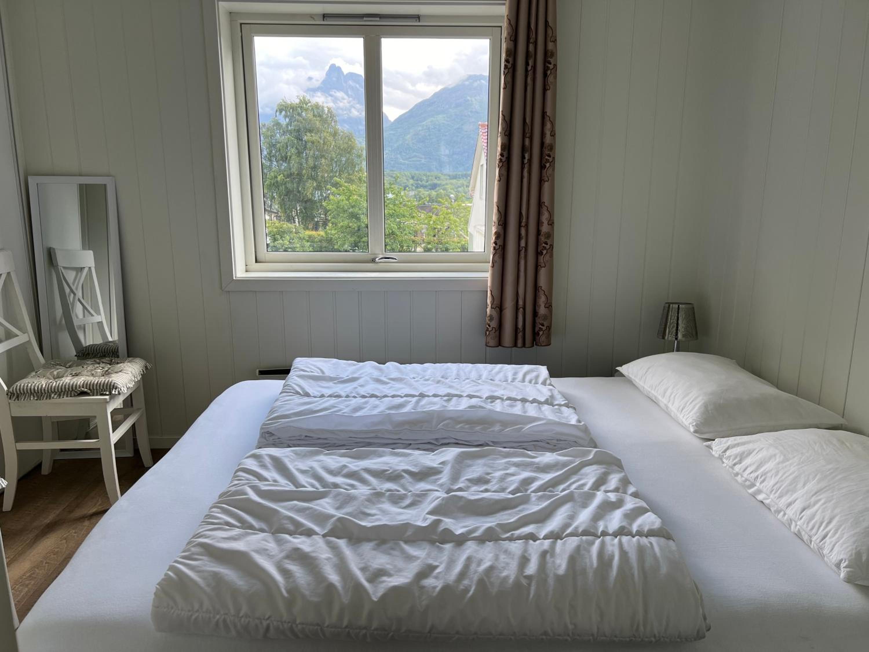 Standard Double Room with Shared Bathroom photo 1
