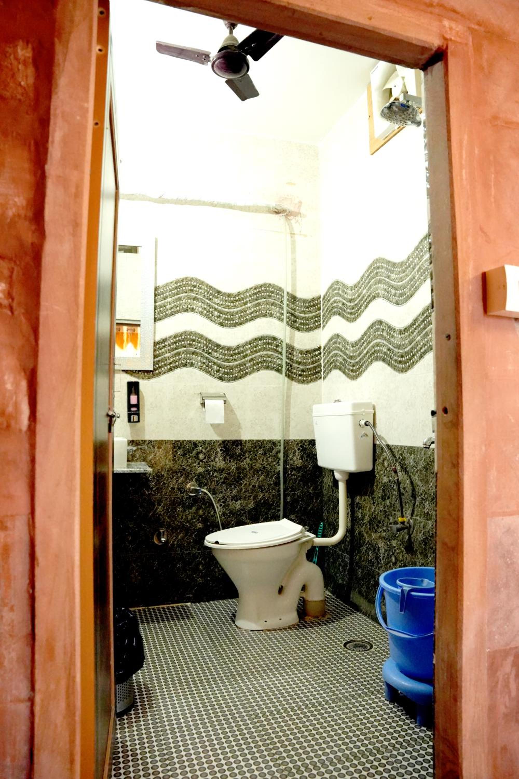 Deluxe Double Room with Balcony photo 3