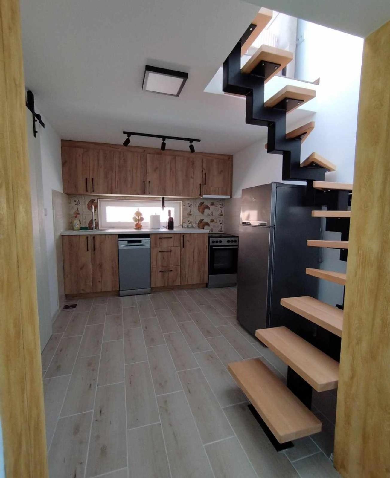 One-Bedroom House photo 3