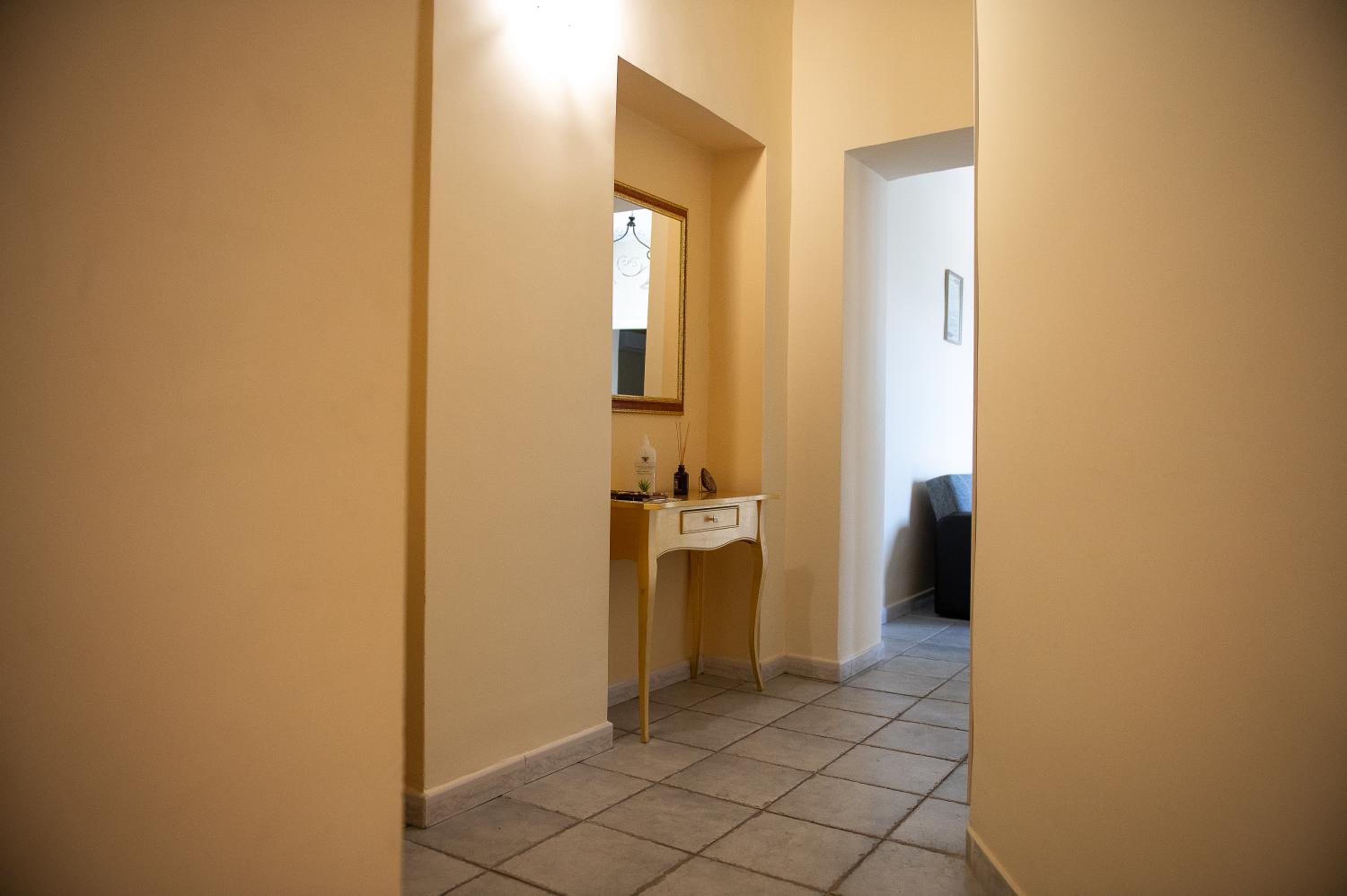 Double or Twin Room - Photo 11