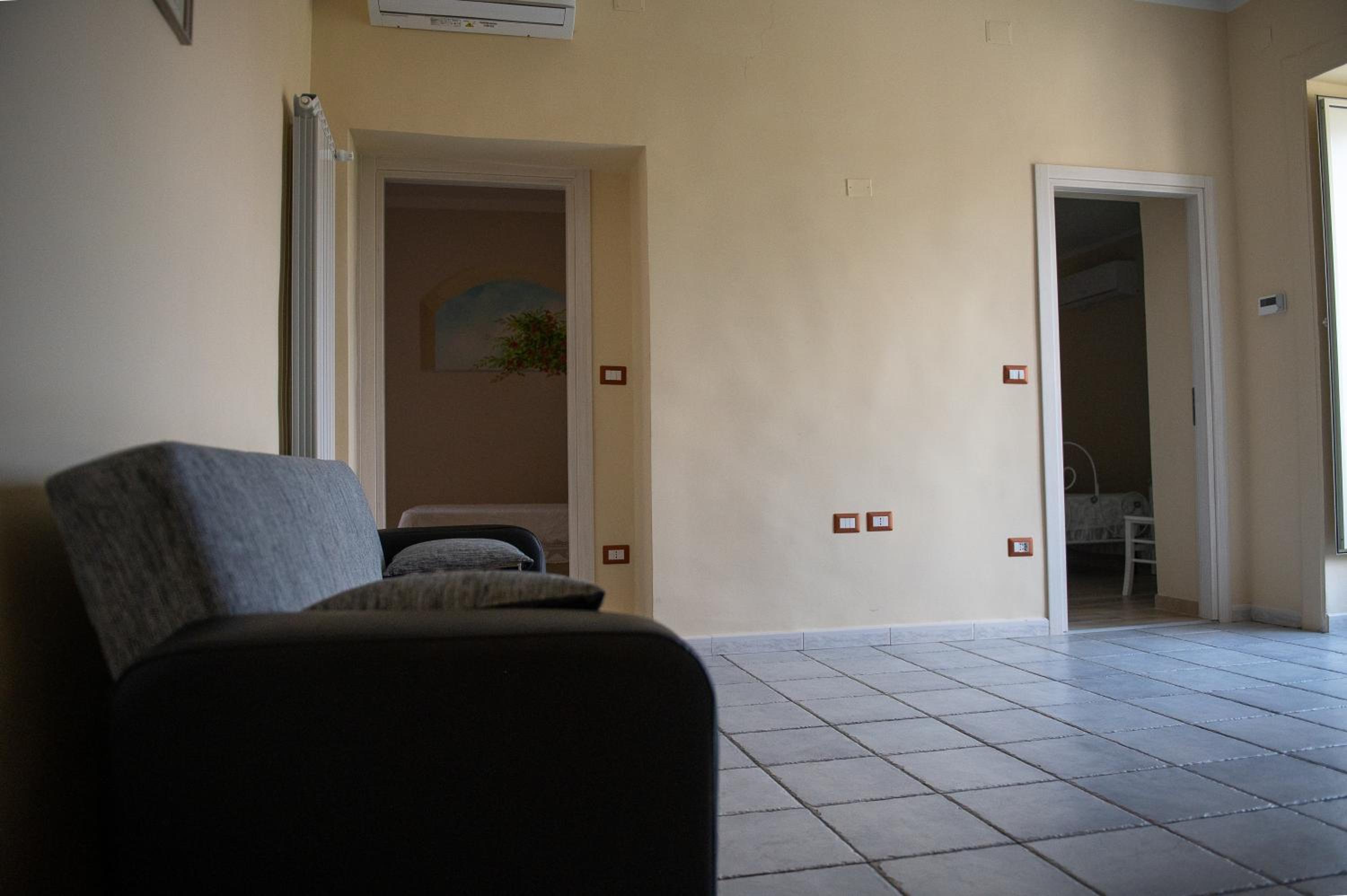 Double or Twin Room - Photo 4