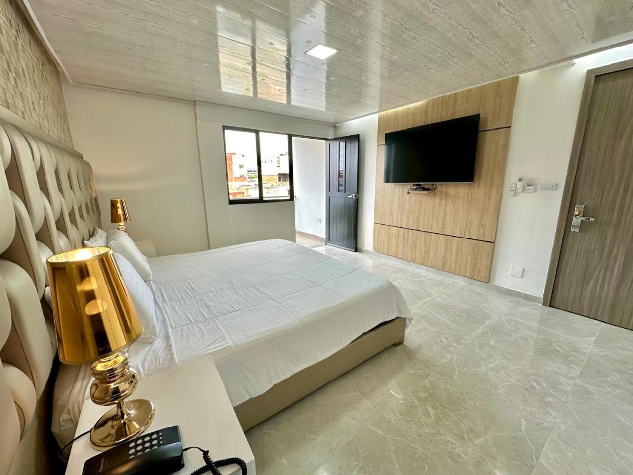 Superior Queen Room
