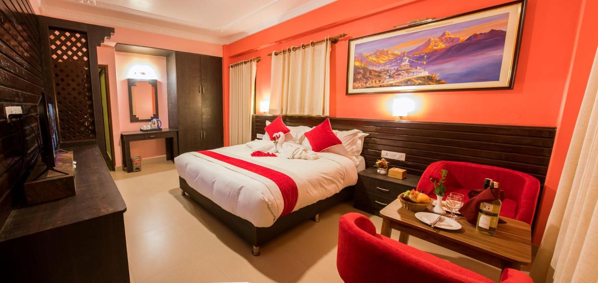 Deluxe Queen Room