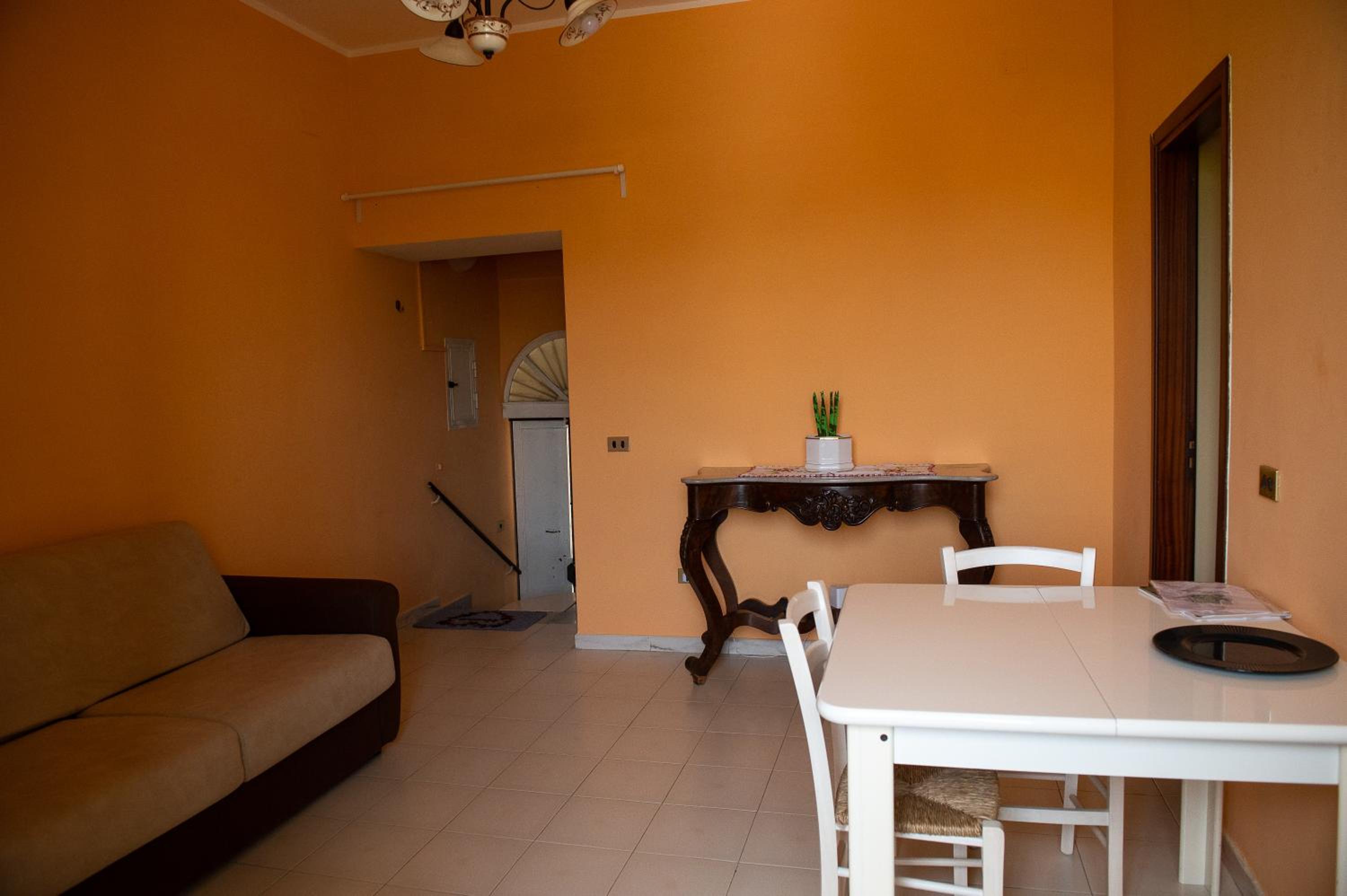 Double Room - Photo 6