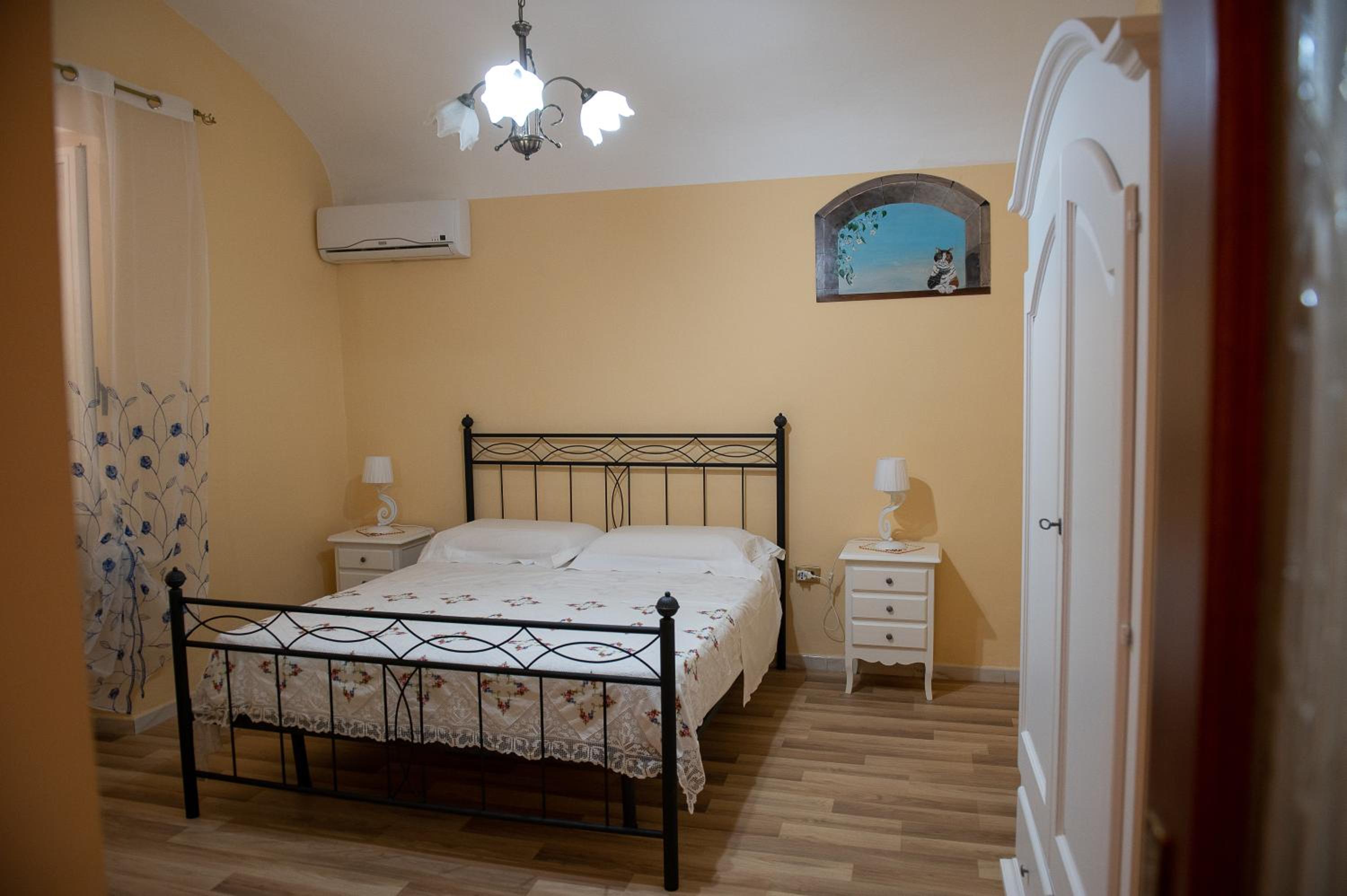 Double Room - Photo 9