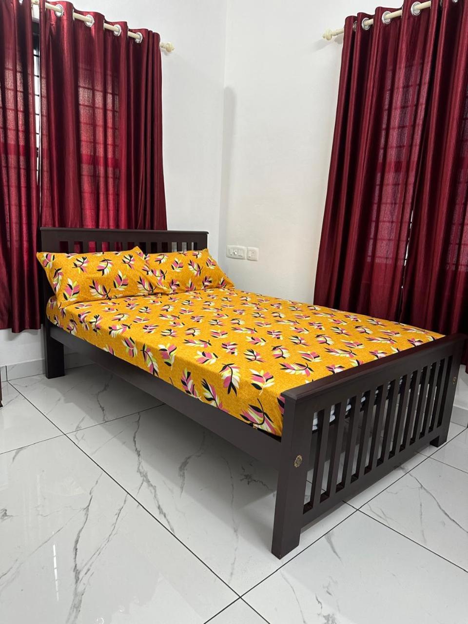 Standard Double Room with Fan photo 1