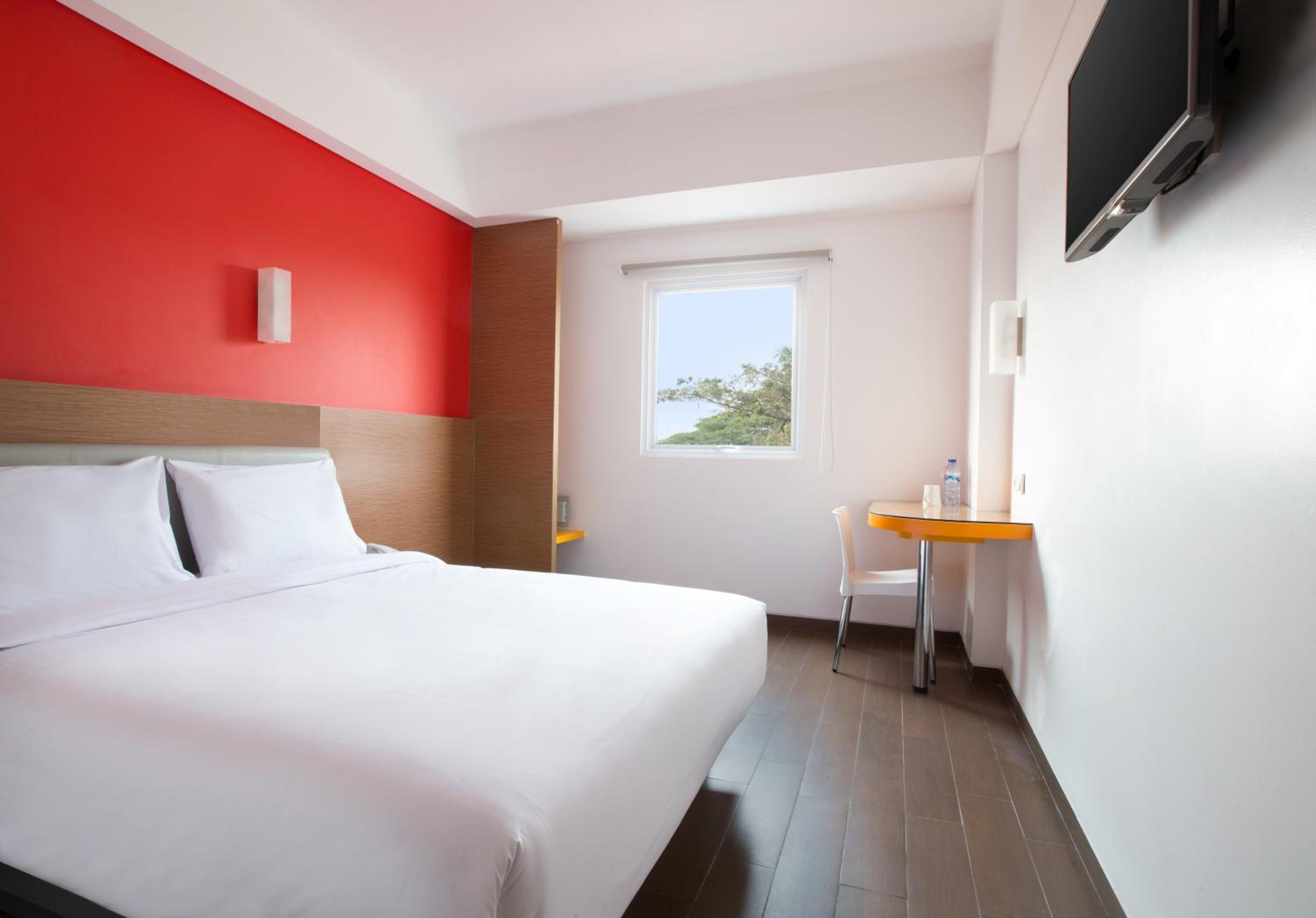 Smart Queen Room photo 1