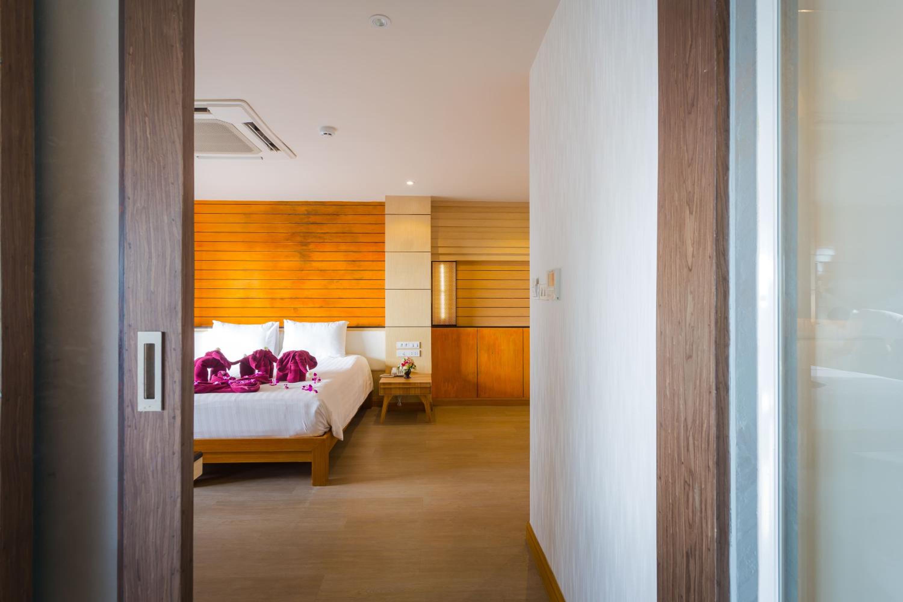 Junior Suite with Sea View photo 2