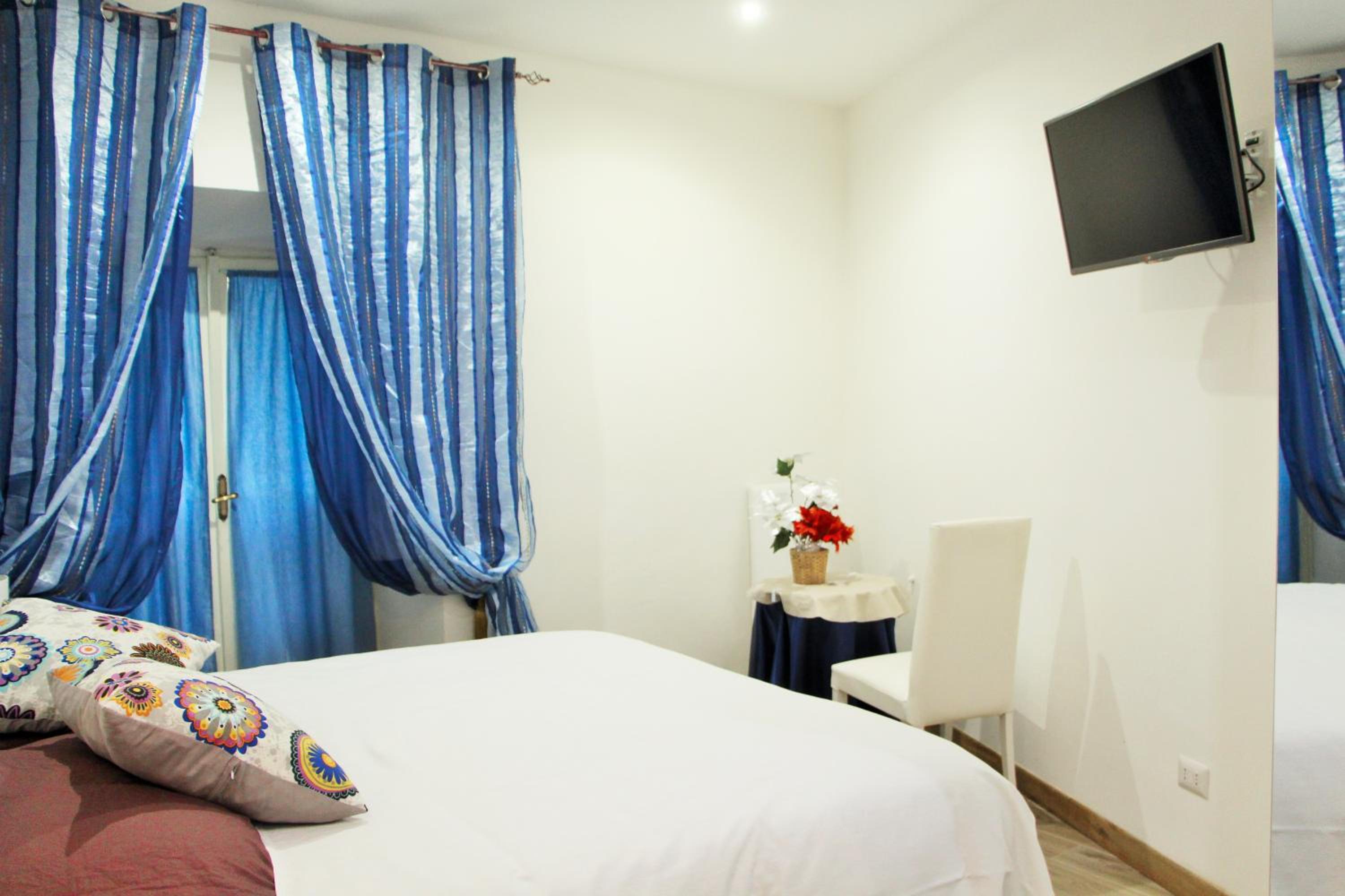 Superior Triple Room photo 3