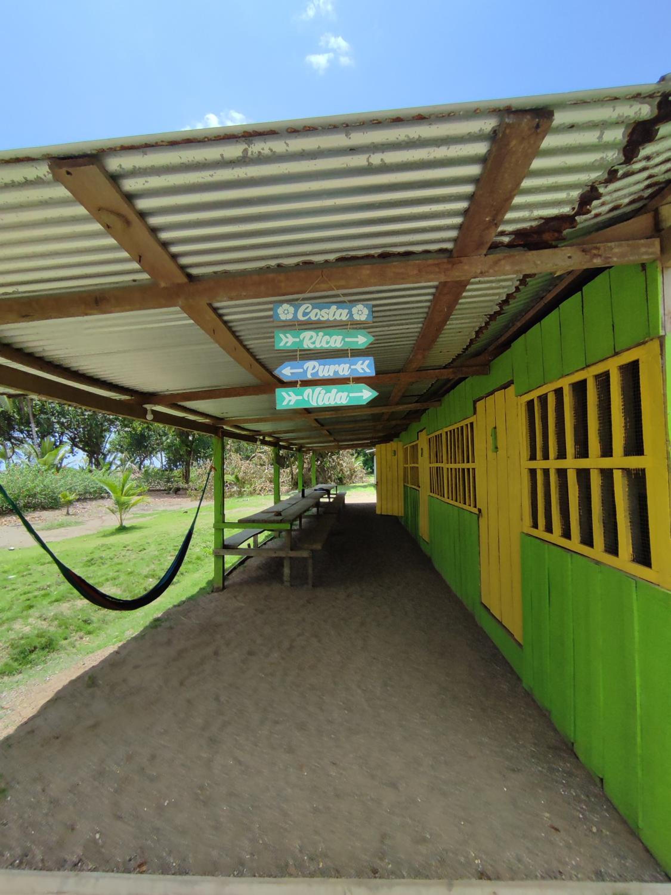 Bunk Bed In Mixed Dormitory Room photo 1