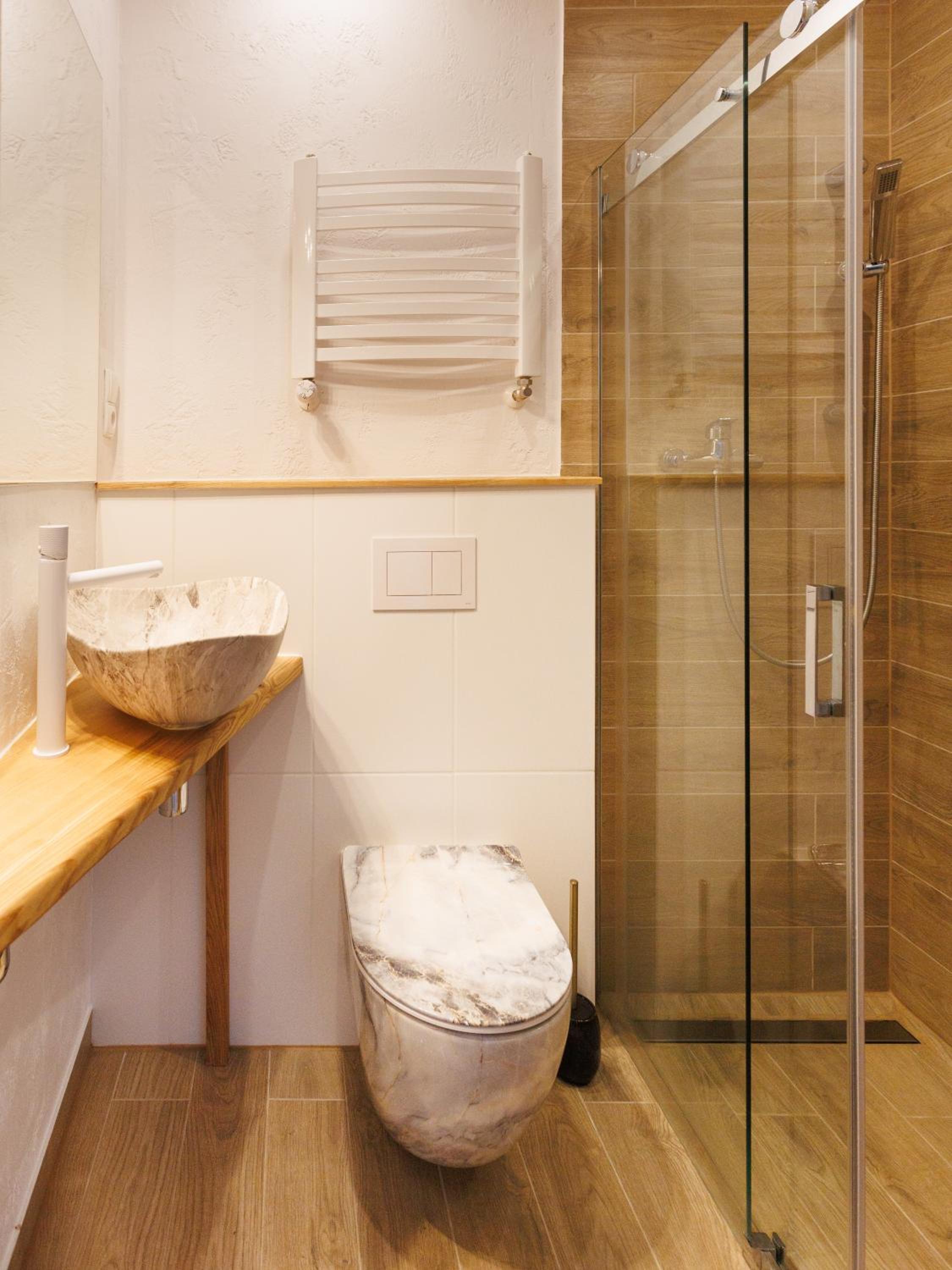 Deluxe Triple Room - Photo 17