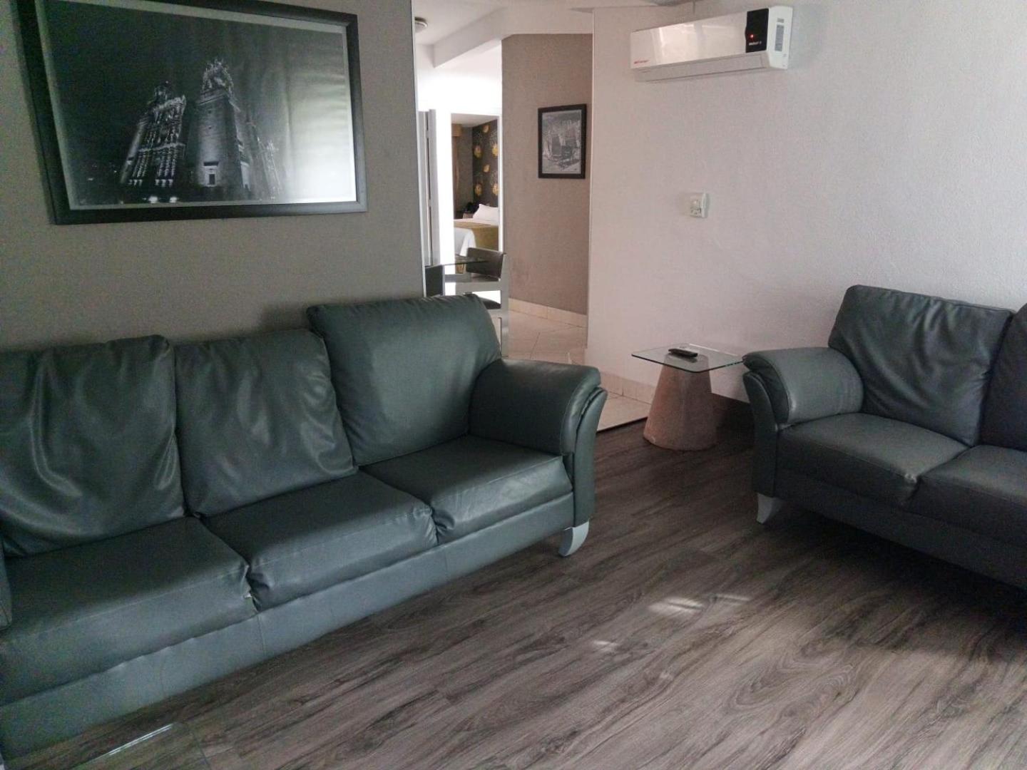 Presidential Suite photo 1
