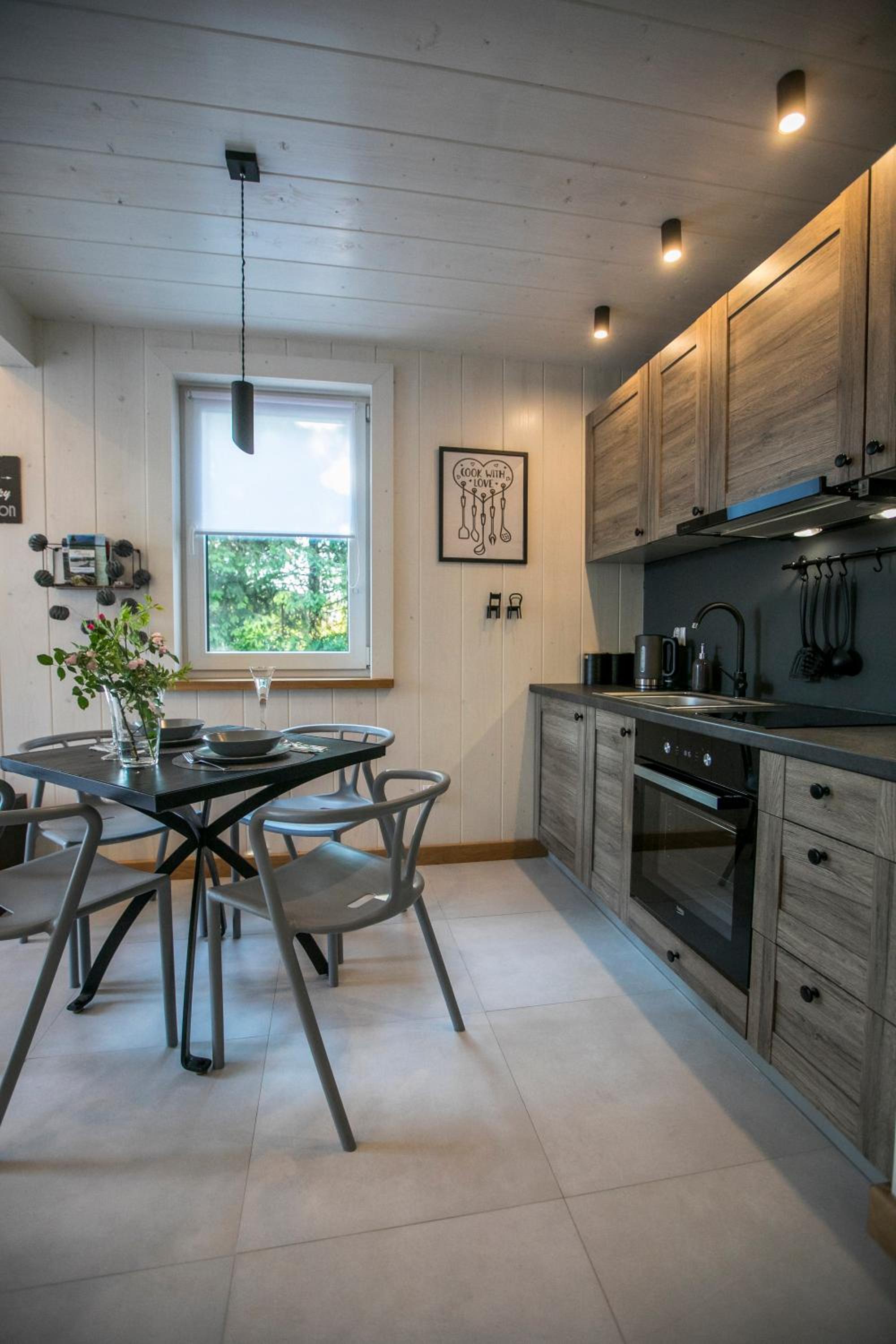 Studio Apartment photo 3