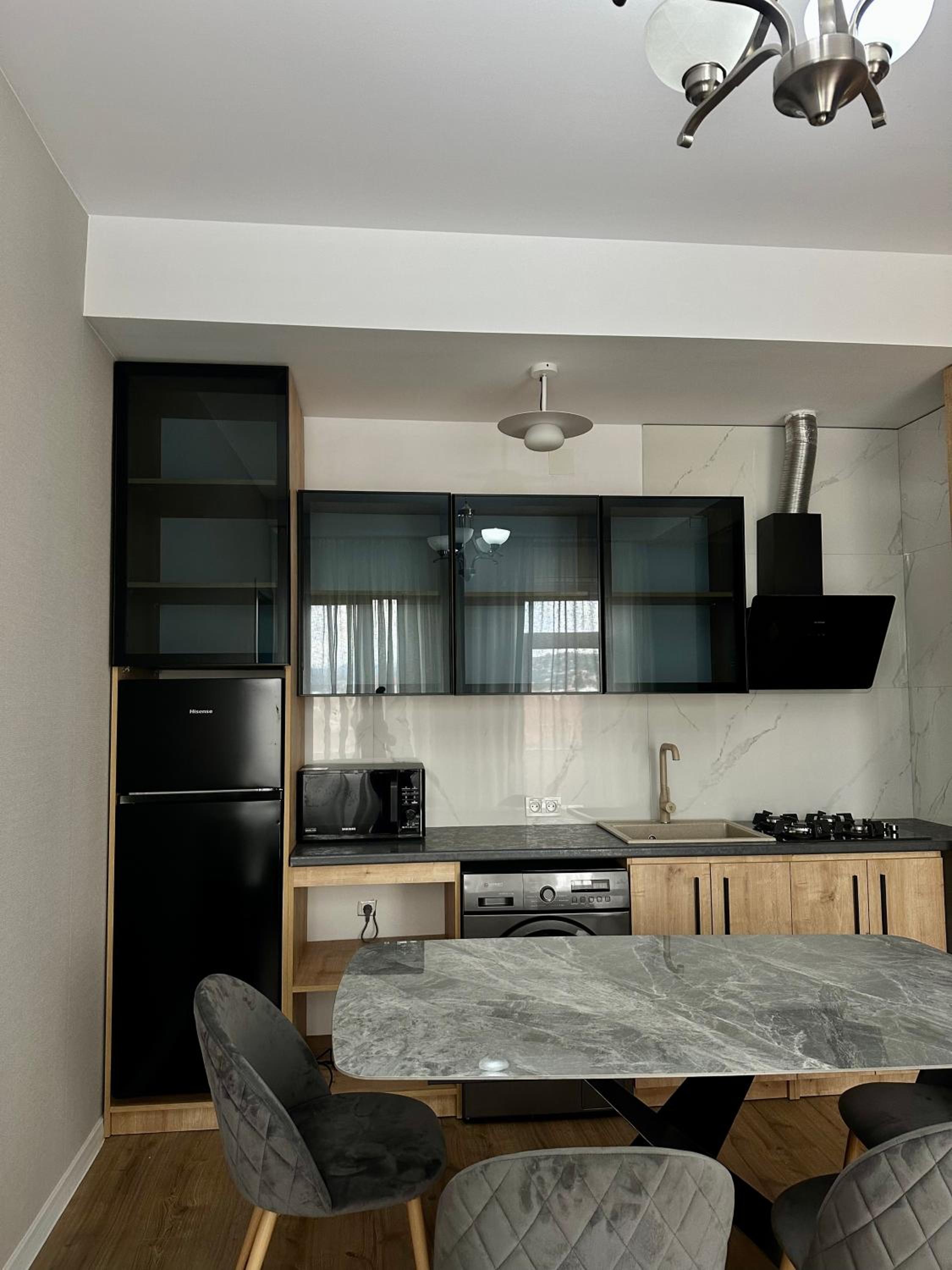 Two-Bedroom Apartment with Balcony photo 2