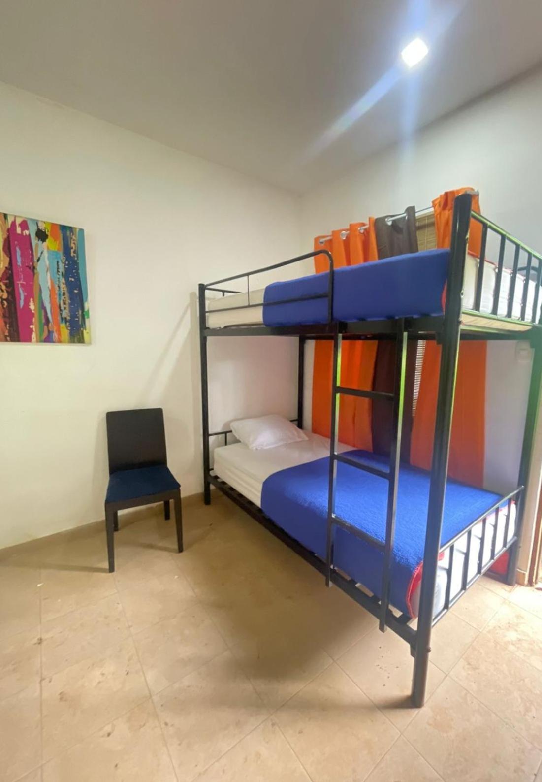 Twin Room with Private Bathroom photo 2