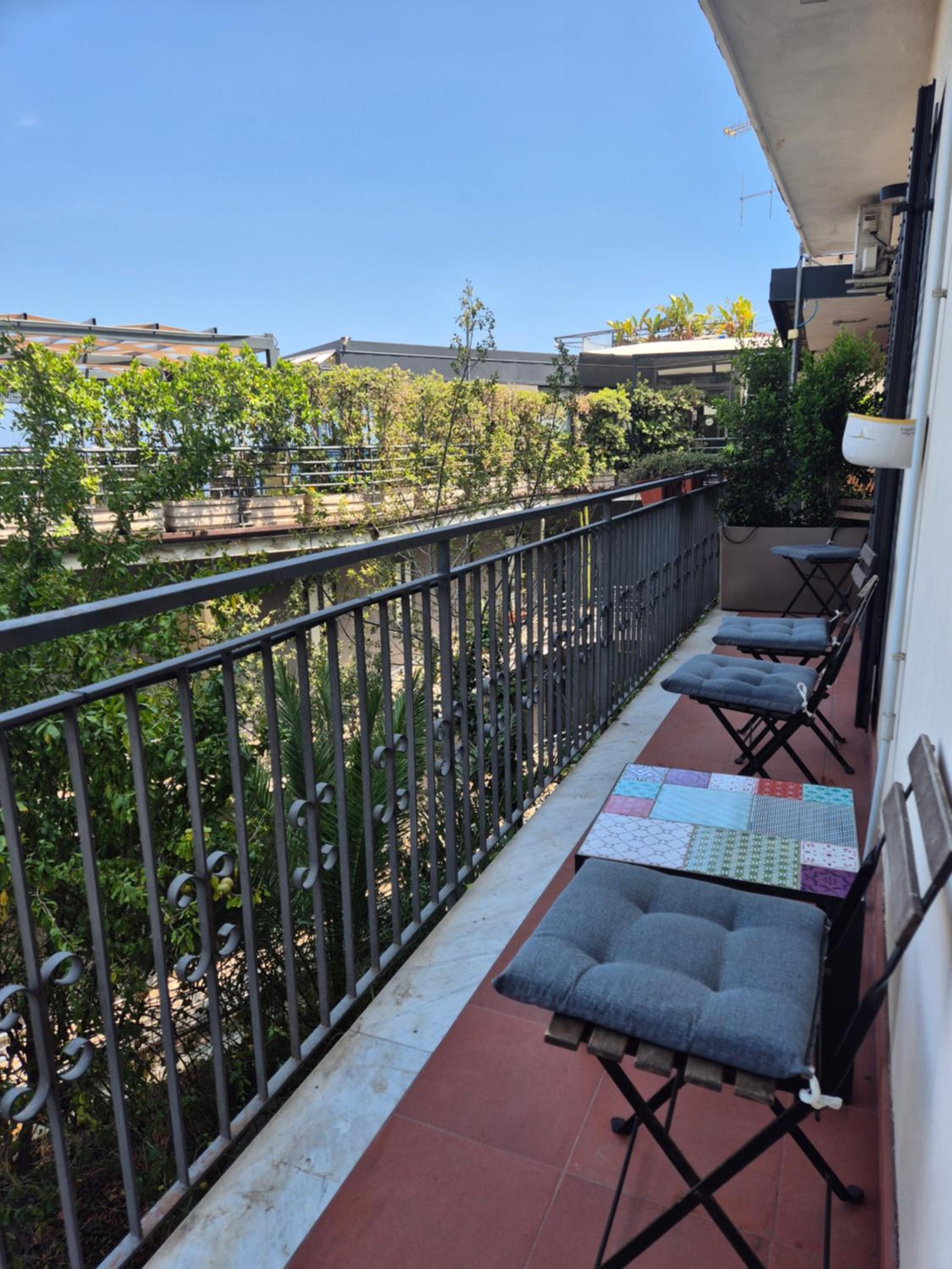 Double Room with Balcony thumbnail 6