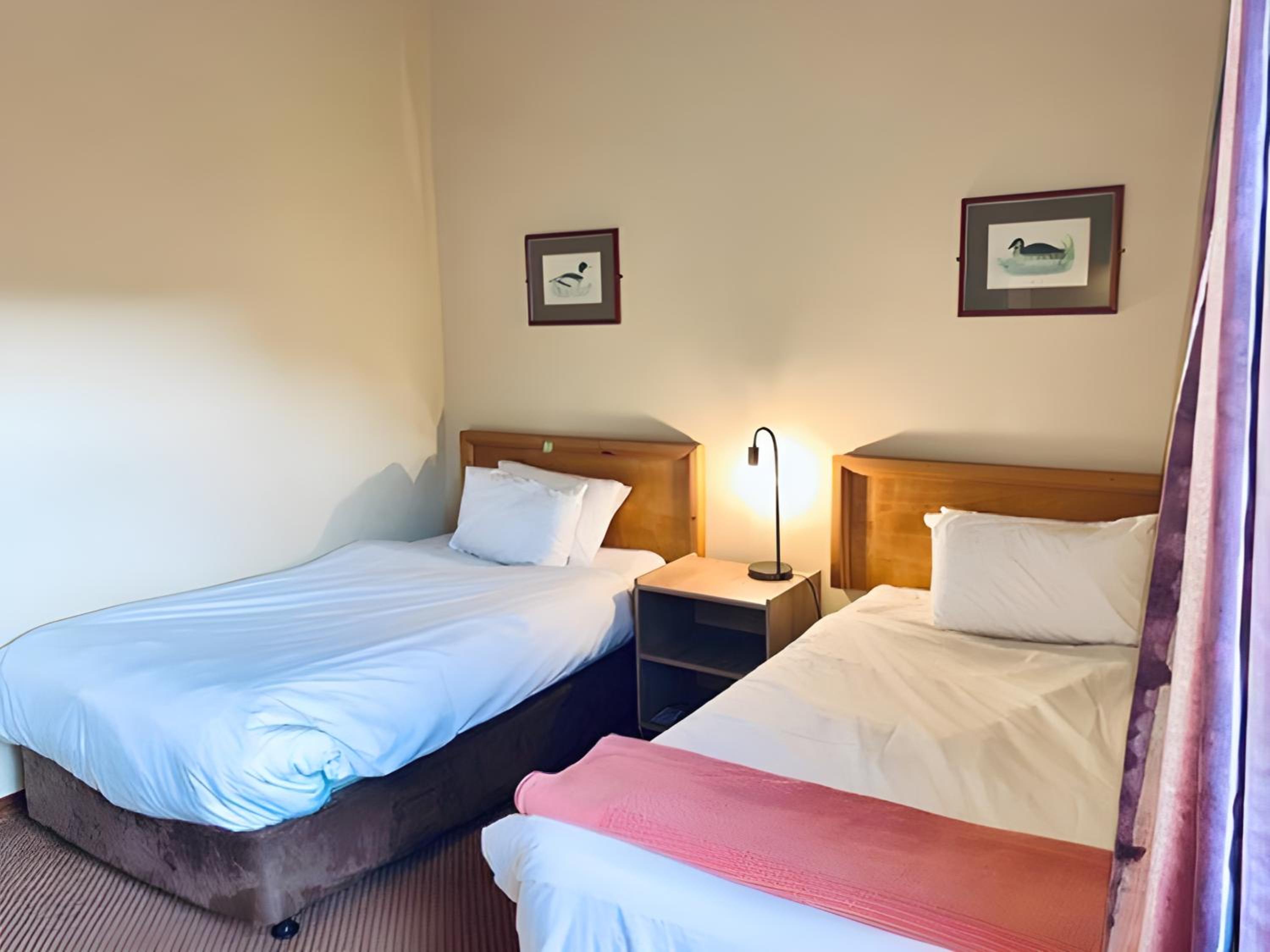 Two Bedroom Standard Chalet - Photo 3