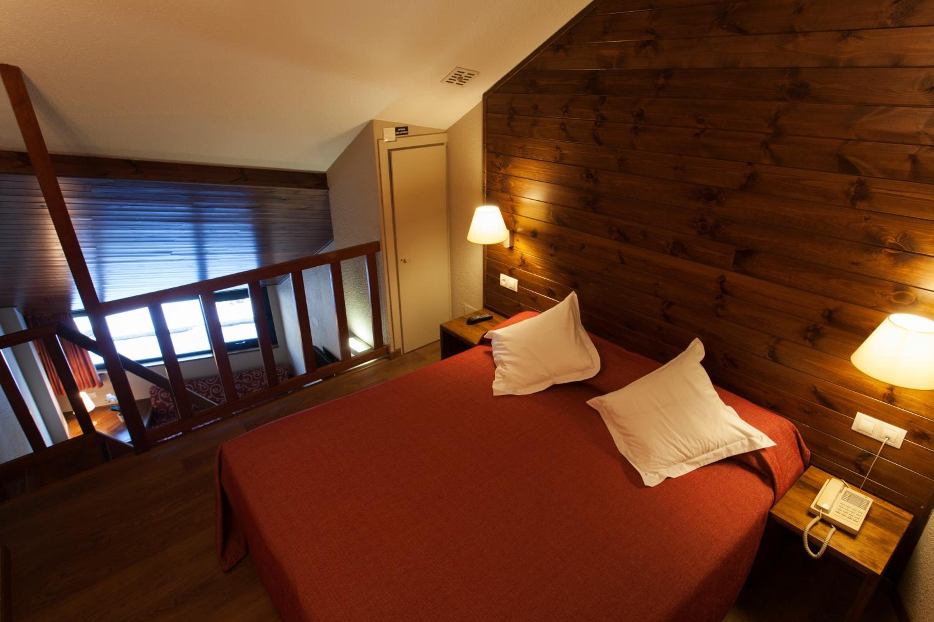 Habitación Dúplex (2 adultos + 2 niños)