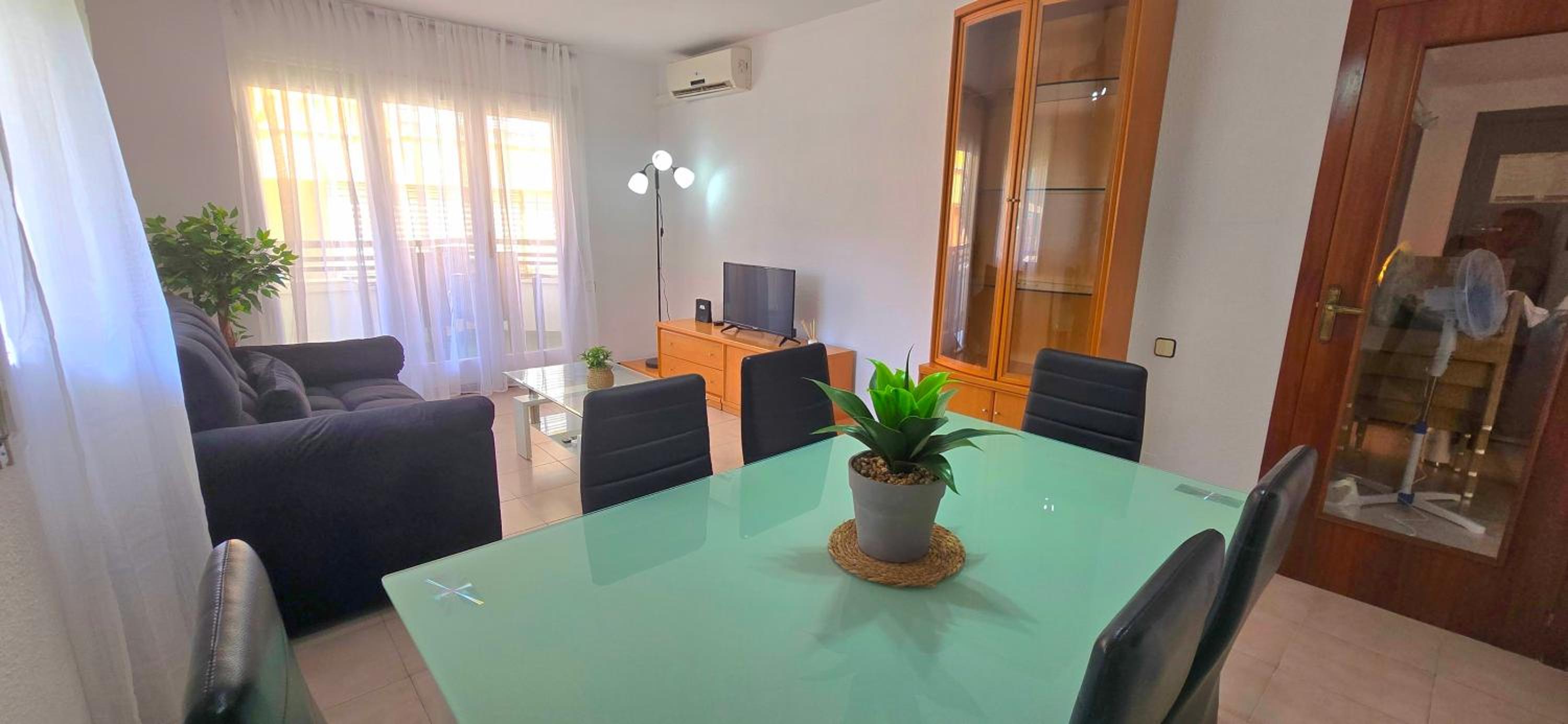 Apartamento con Balcón