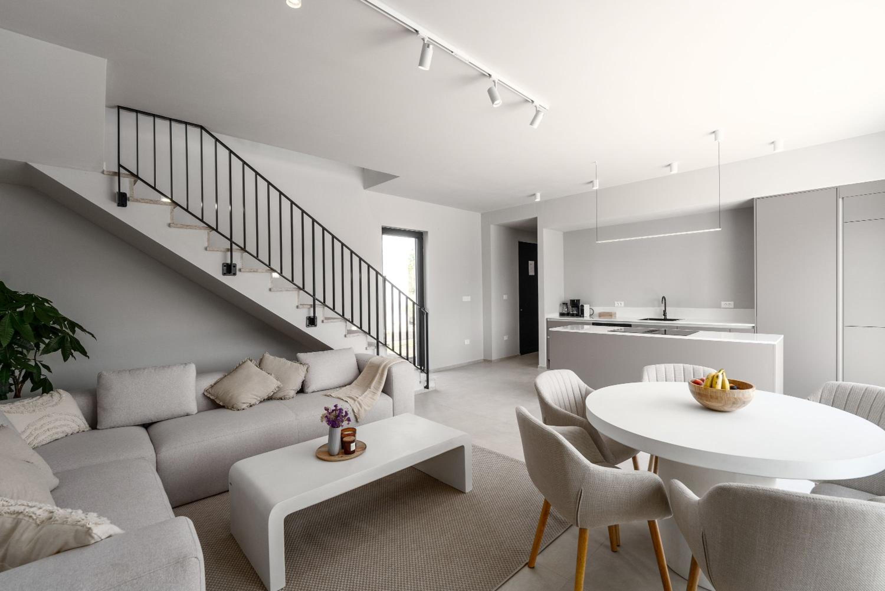 Three-Bedroom Villa photo 1
