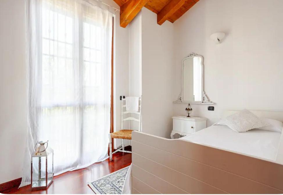 Two-Bedroom Apartment - Photo 11