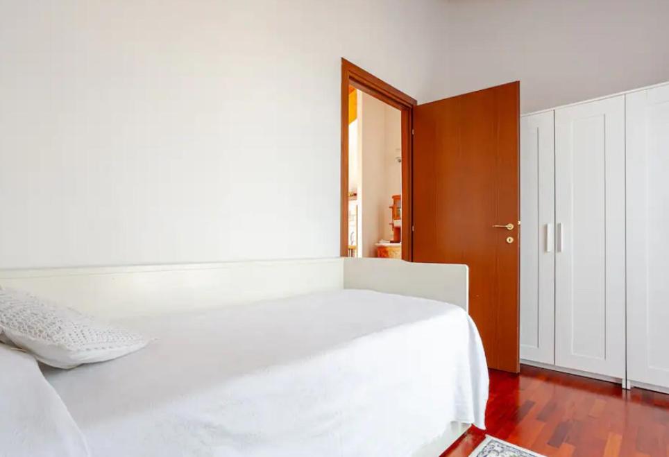 Two-Bedroom Apartment - Photo 12