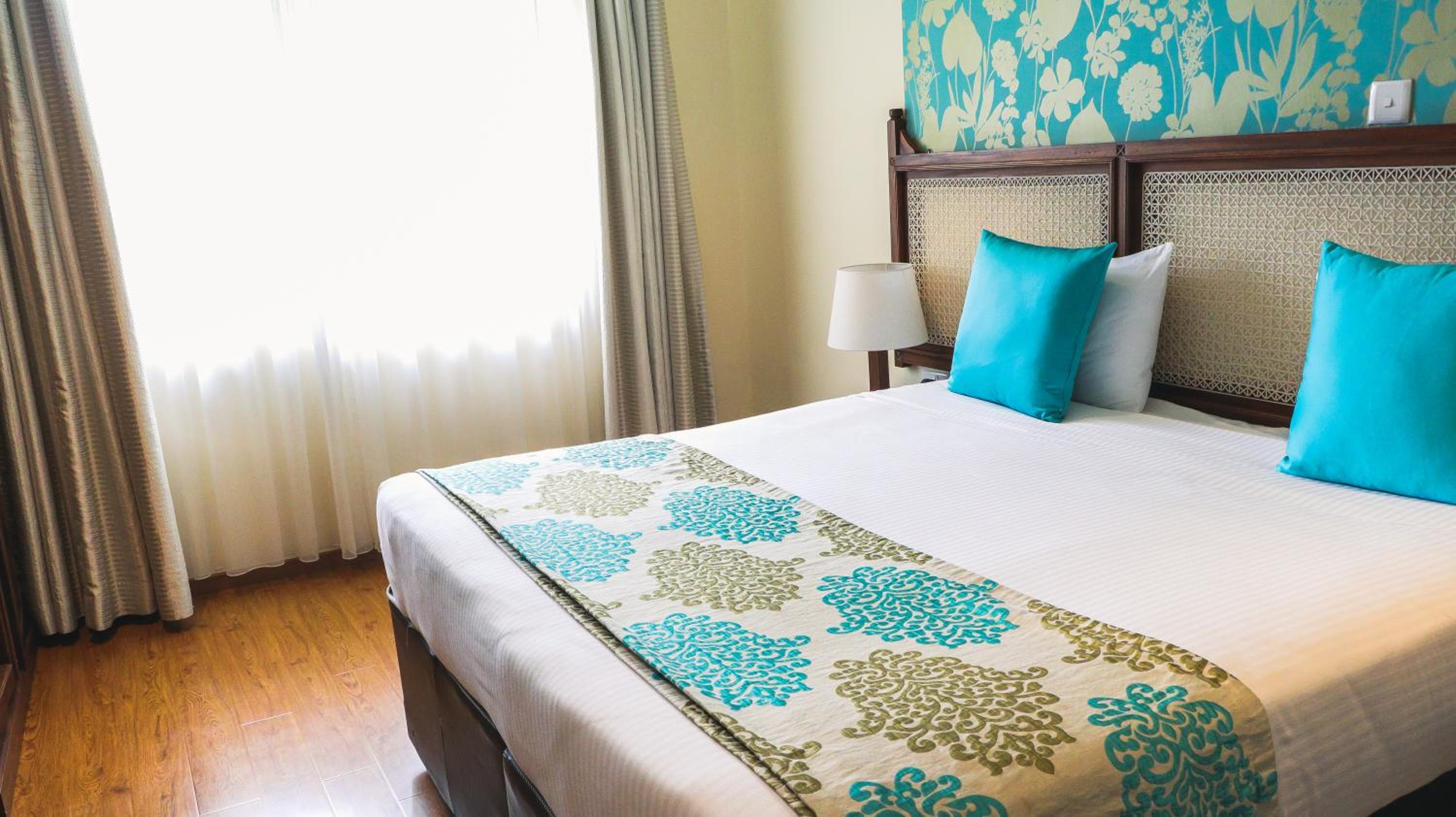 Villa with Three King Beds and Balcony photo 3