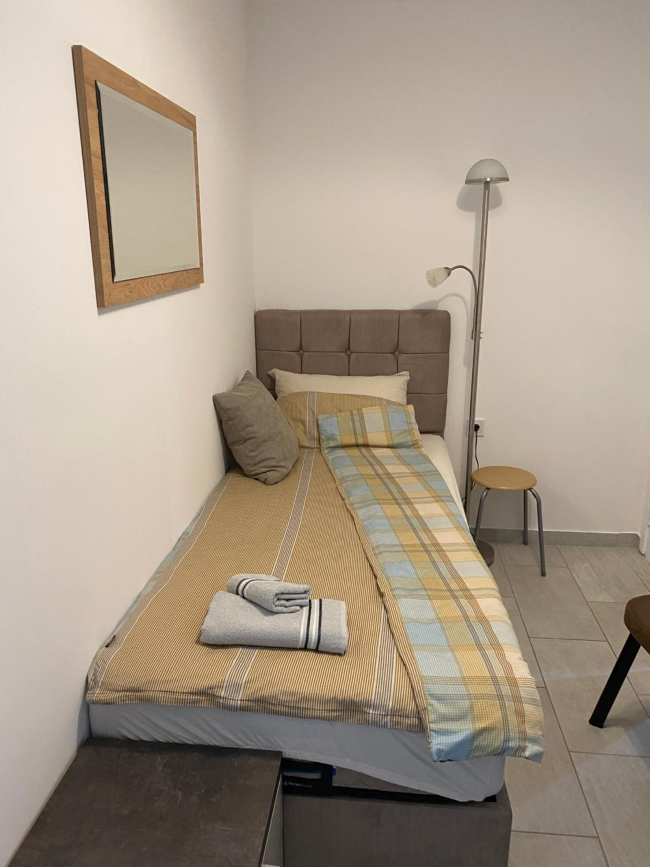 Single Room With Bathroom photo 1
