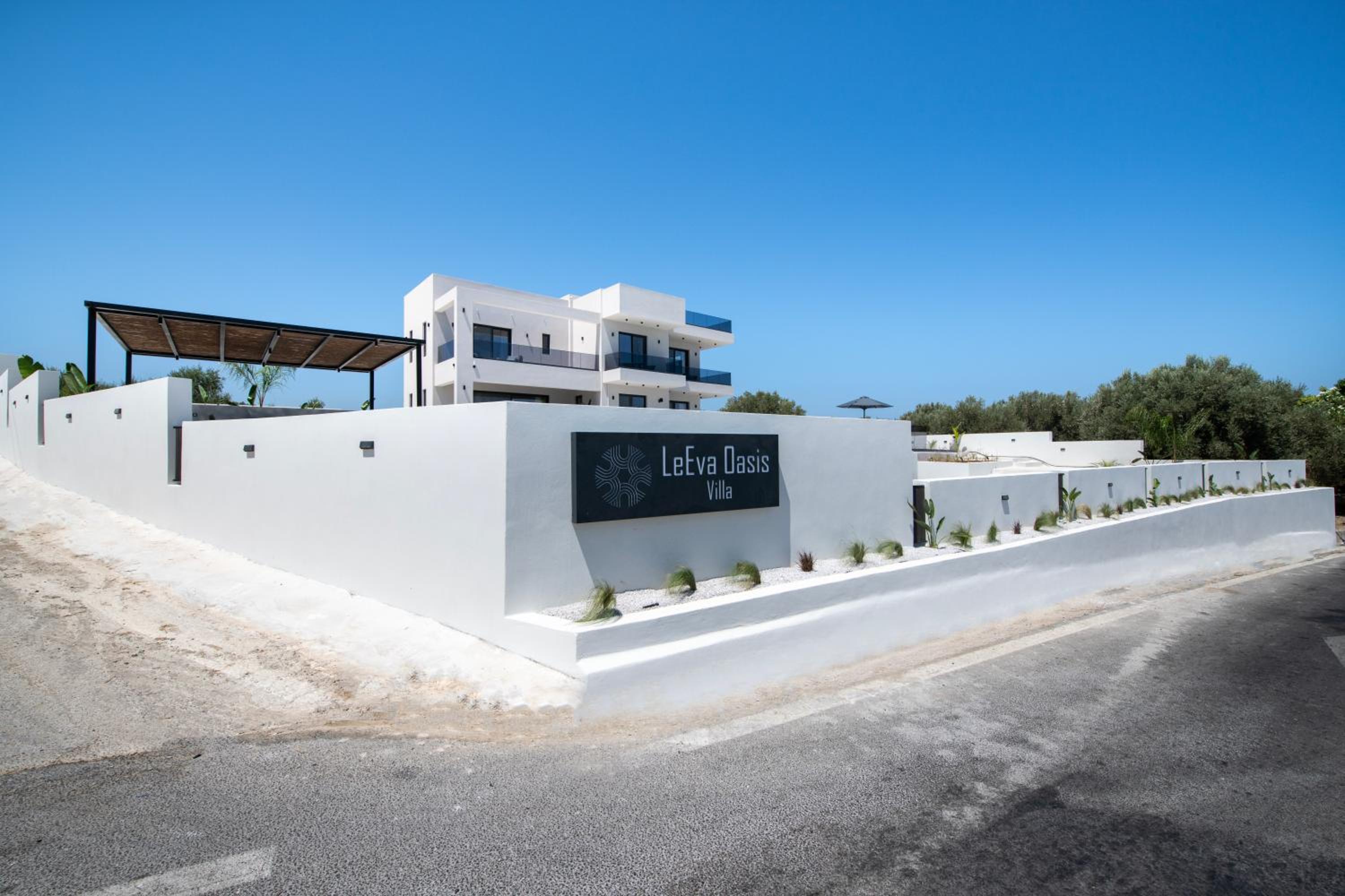 Villa photo 2