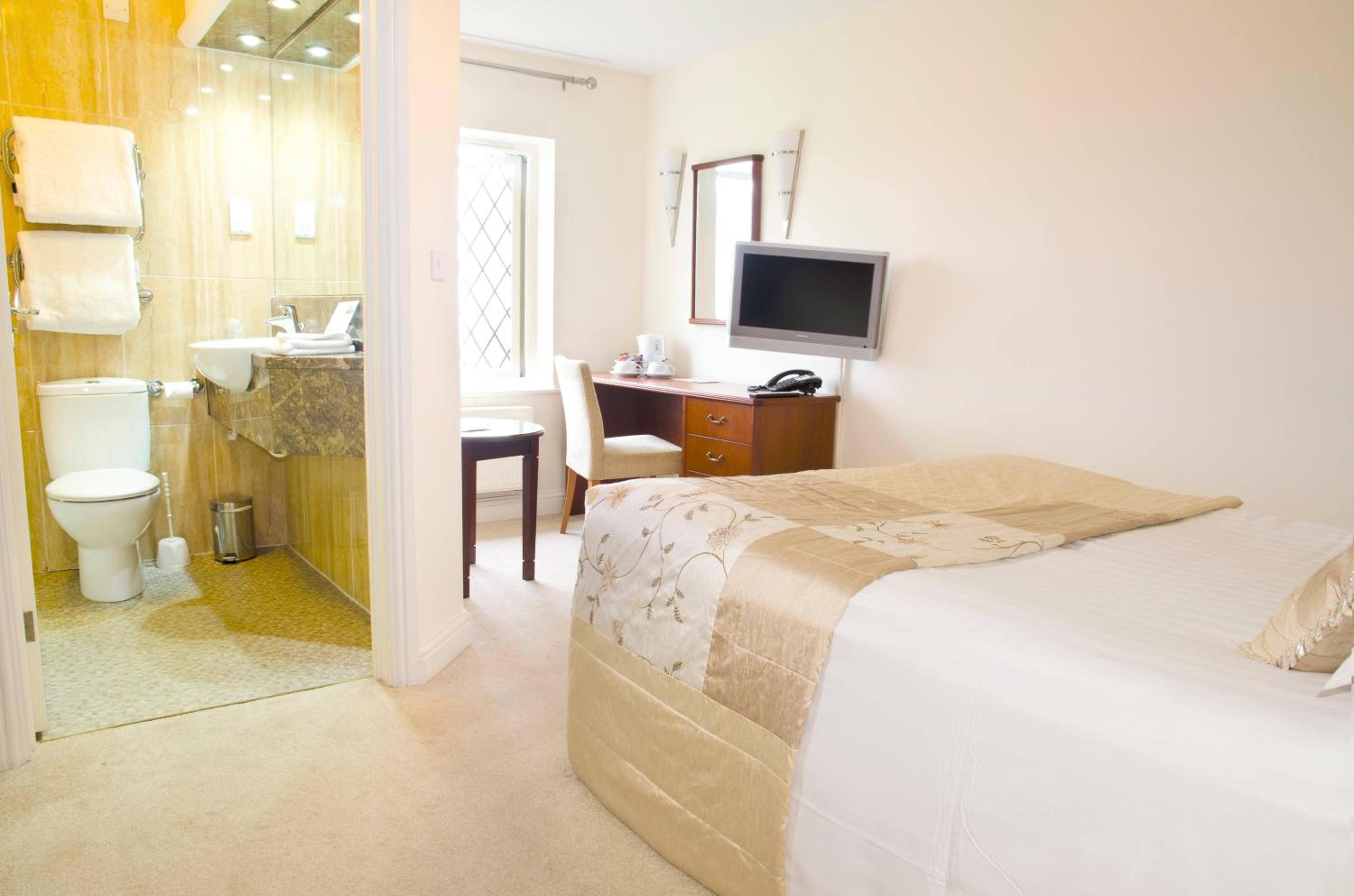 Standard Double Room - Photo 5