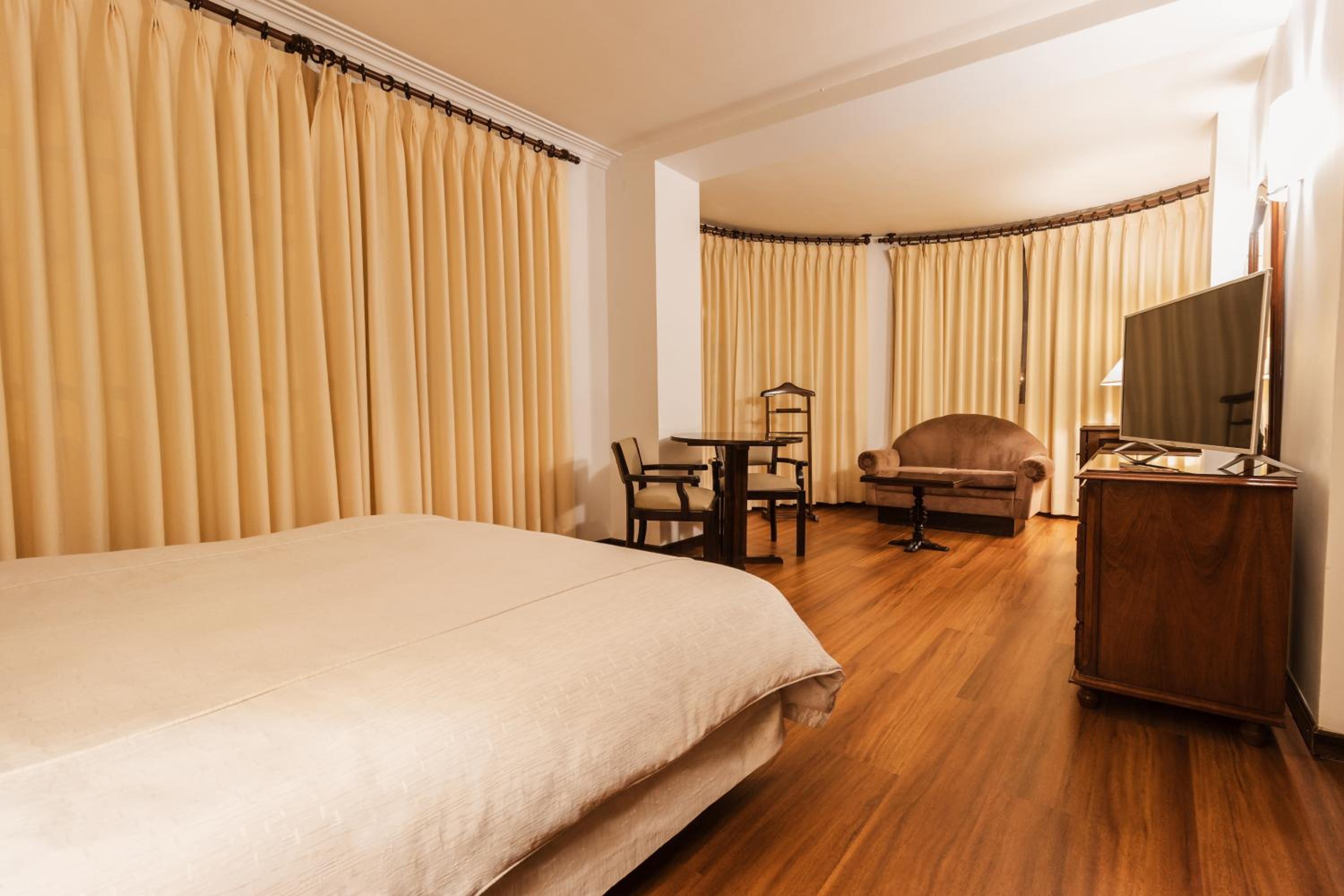 Standard Queen Room photo 1