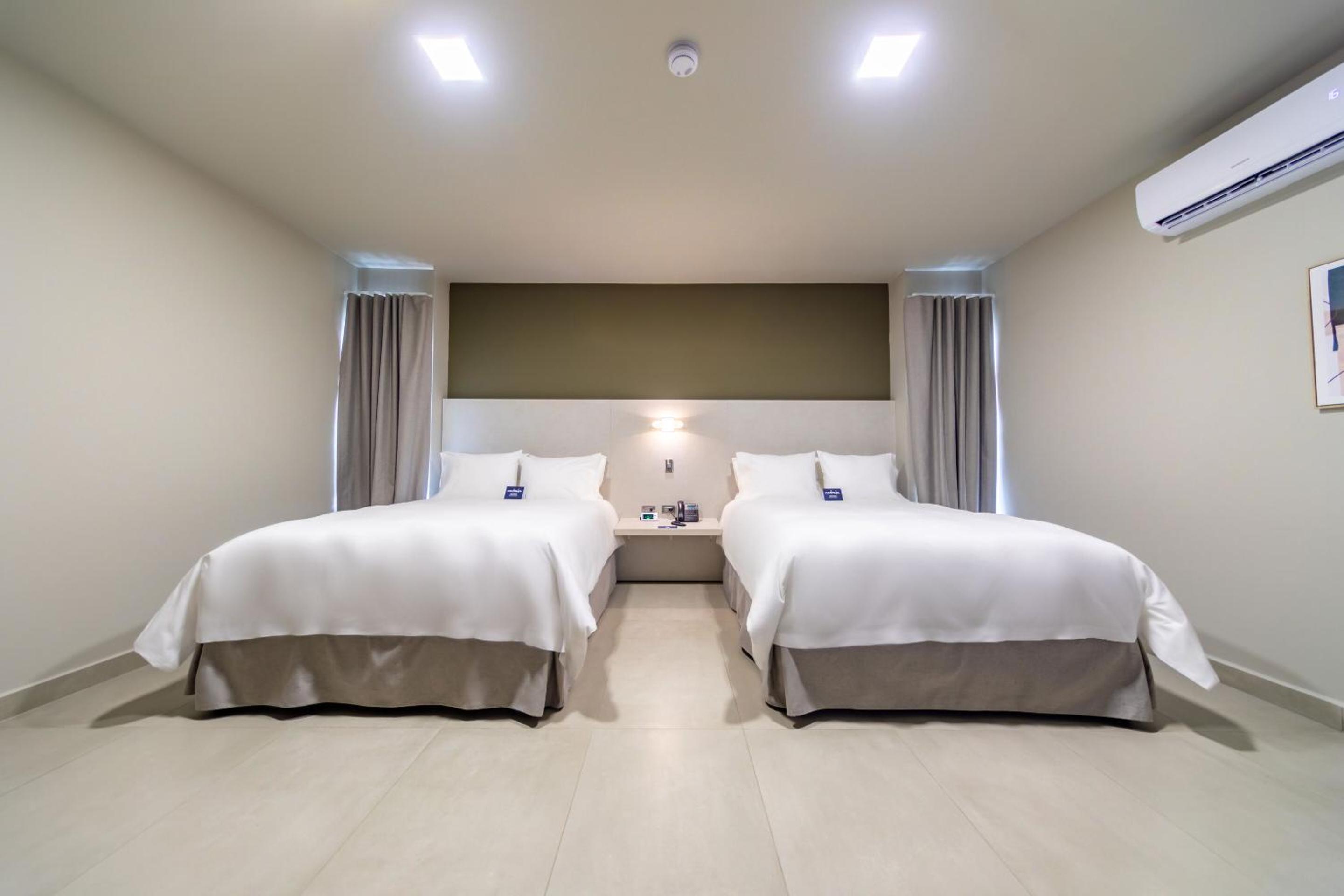 Premium Quadruple Room