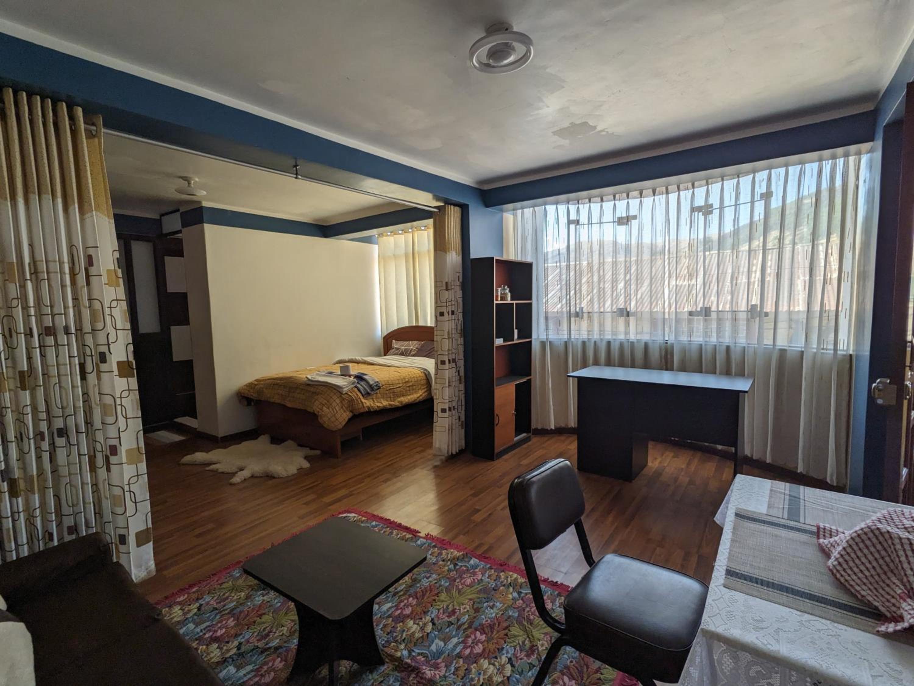 One-Bedroom Apartment photo 2
