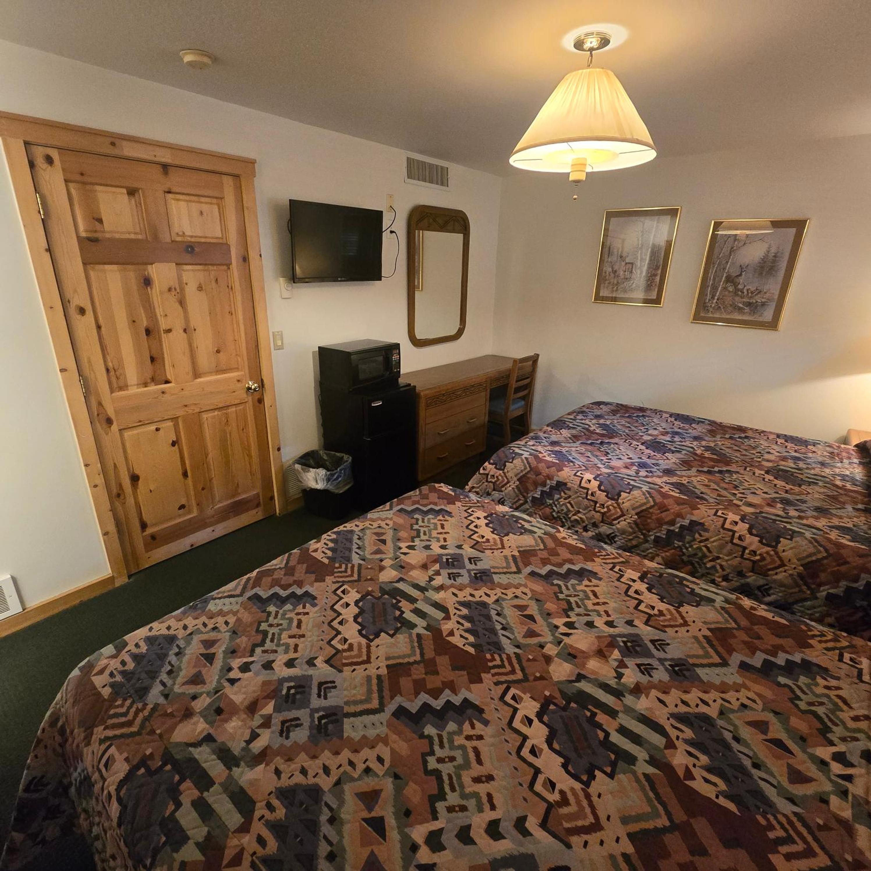 Basic Double Room photo 3