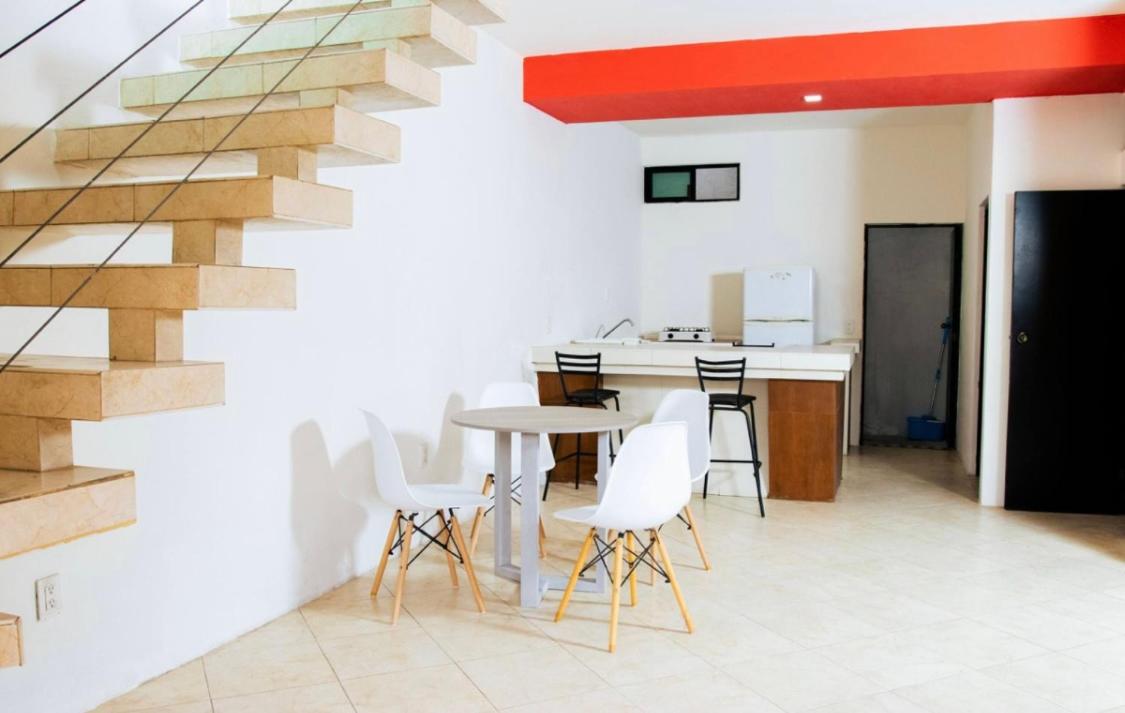 One-Bedroom House photo 2