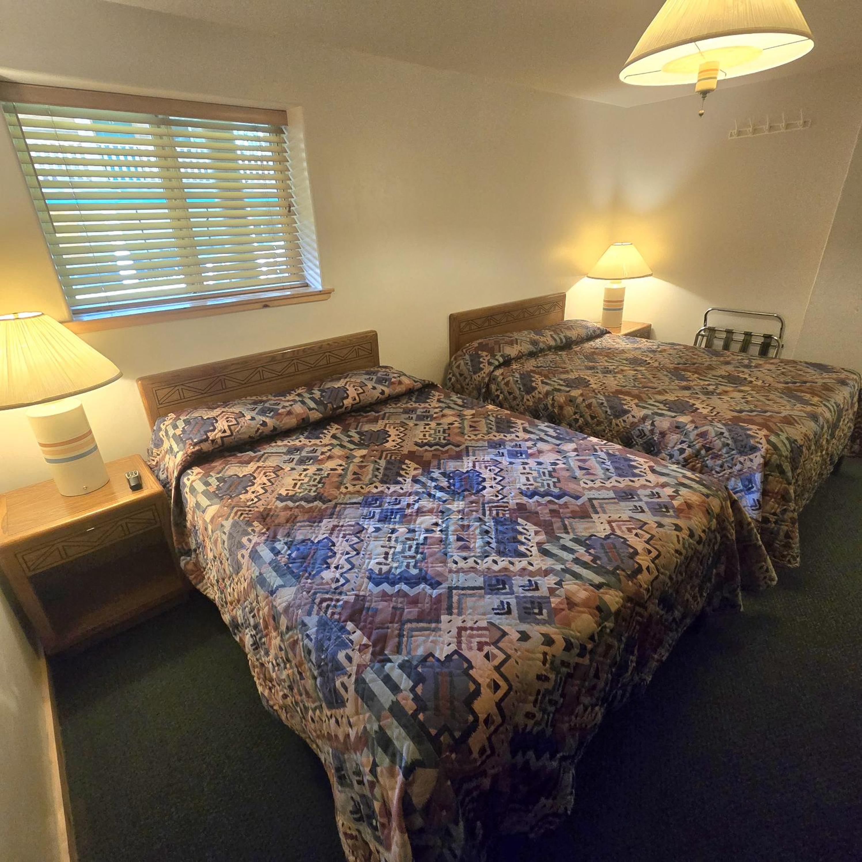 Basic Double Room photo 2