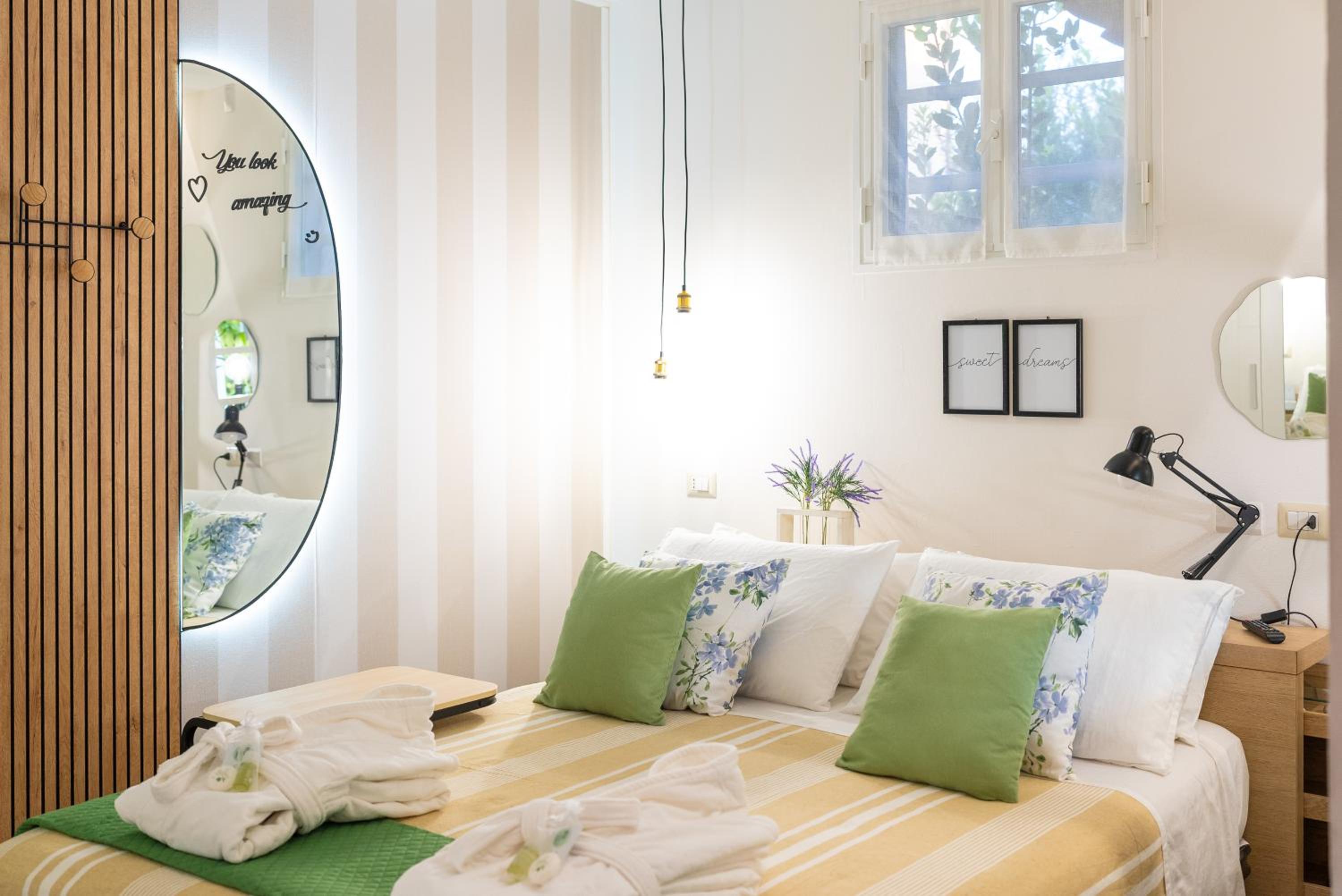 King Room with Garden View