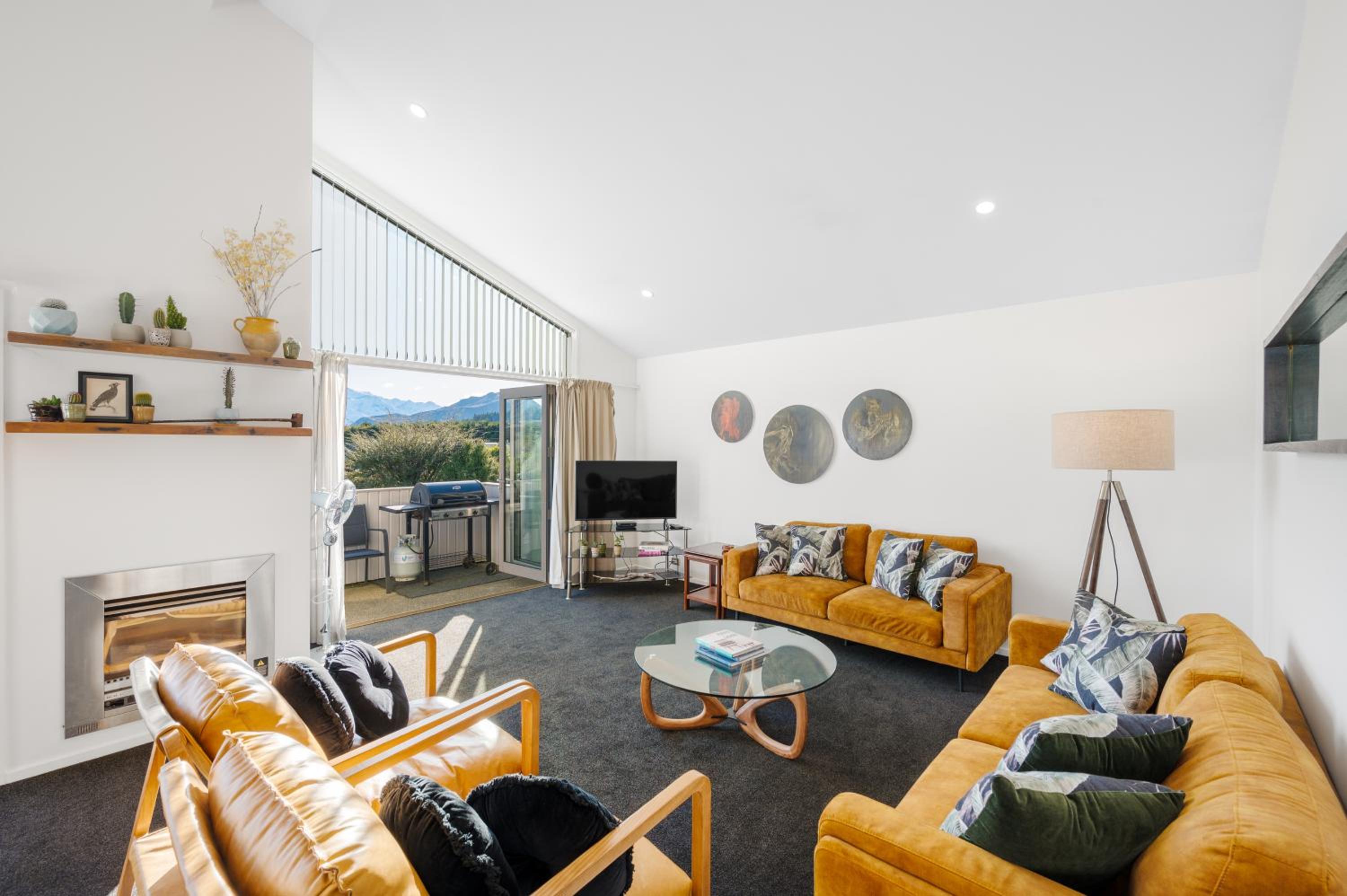 Villa photo 3