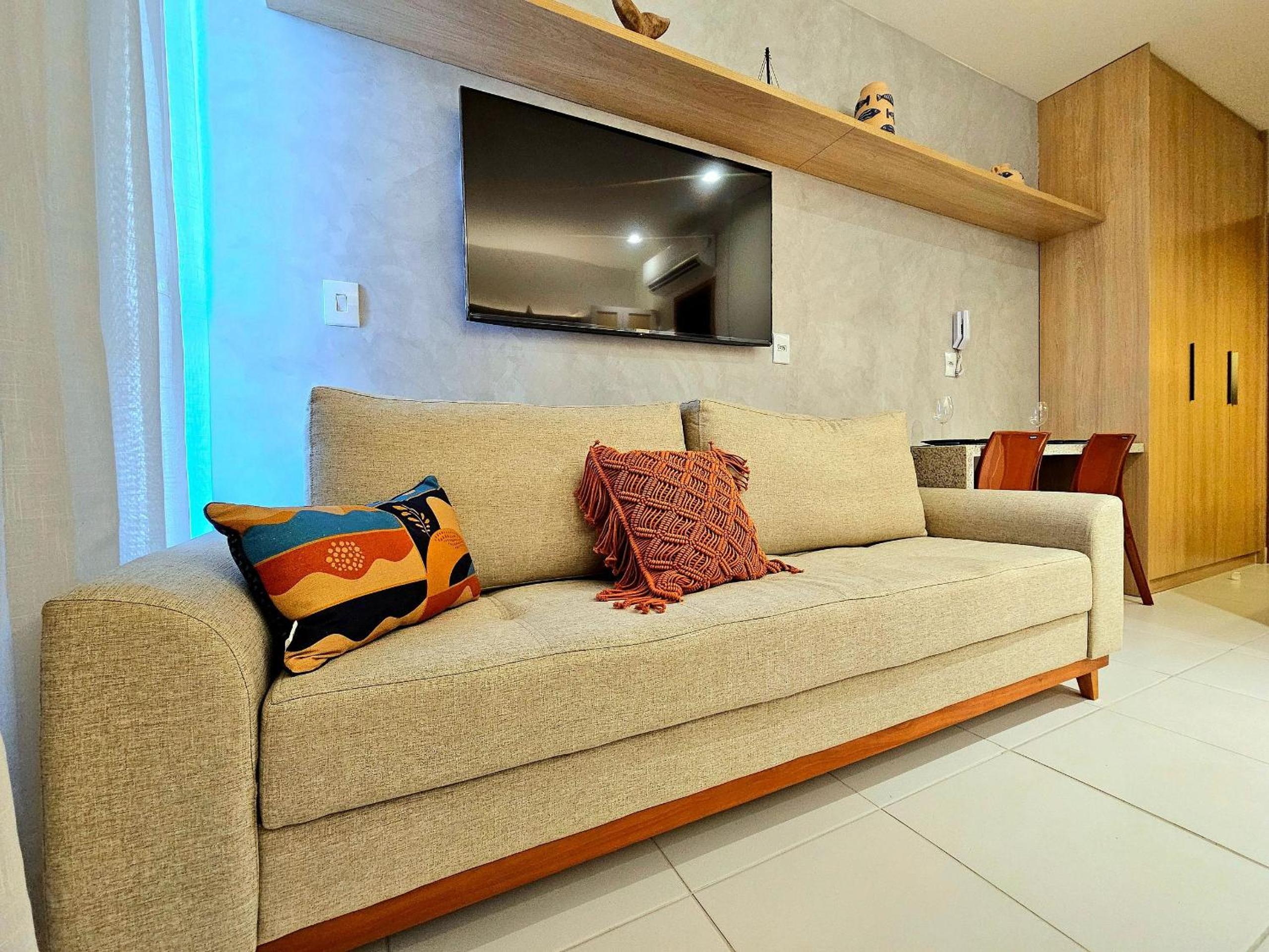 One-Bedroom Apartment photo 1