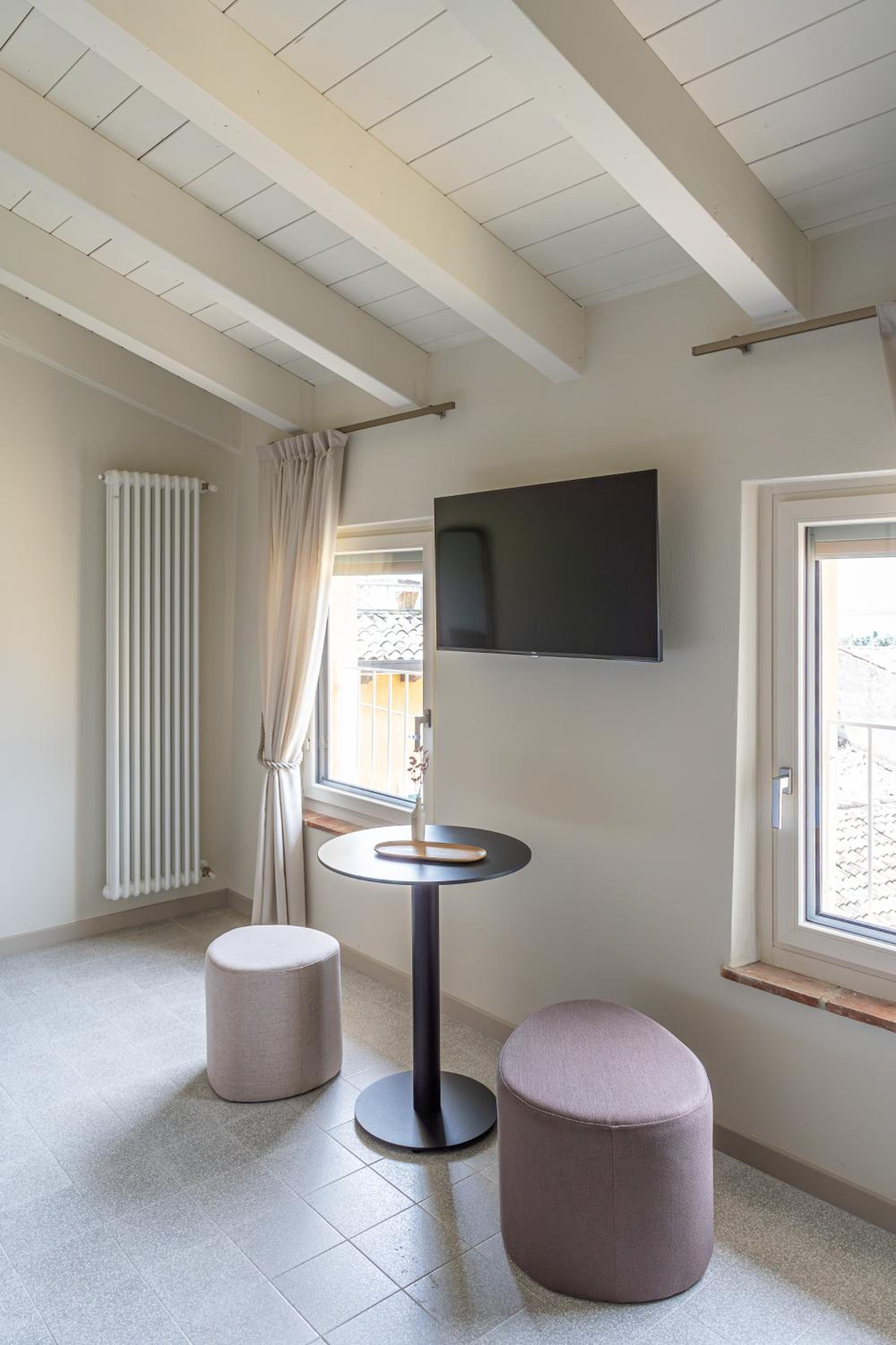 King Room with Lake View photo 2