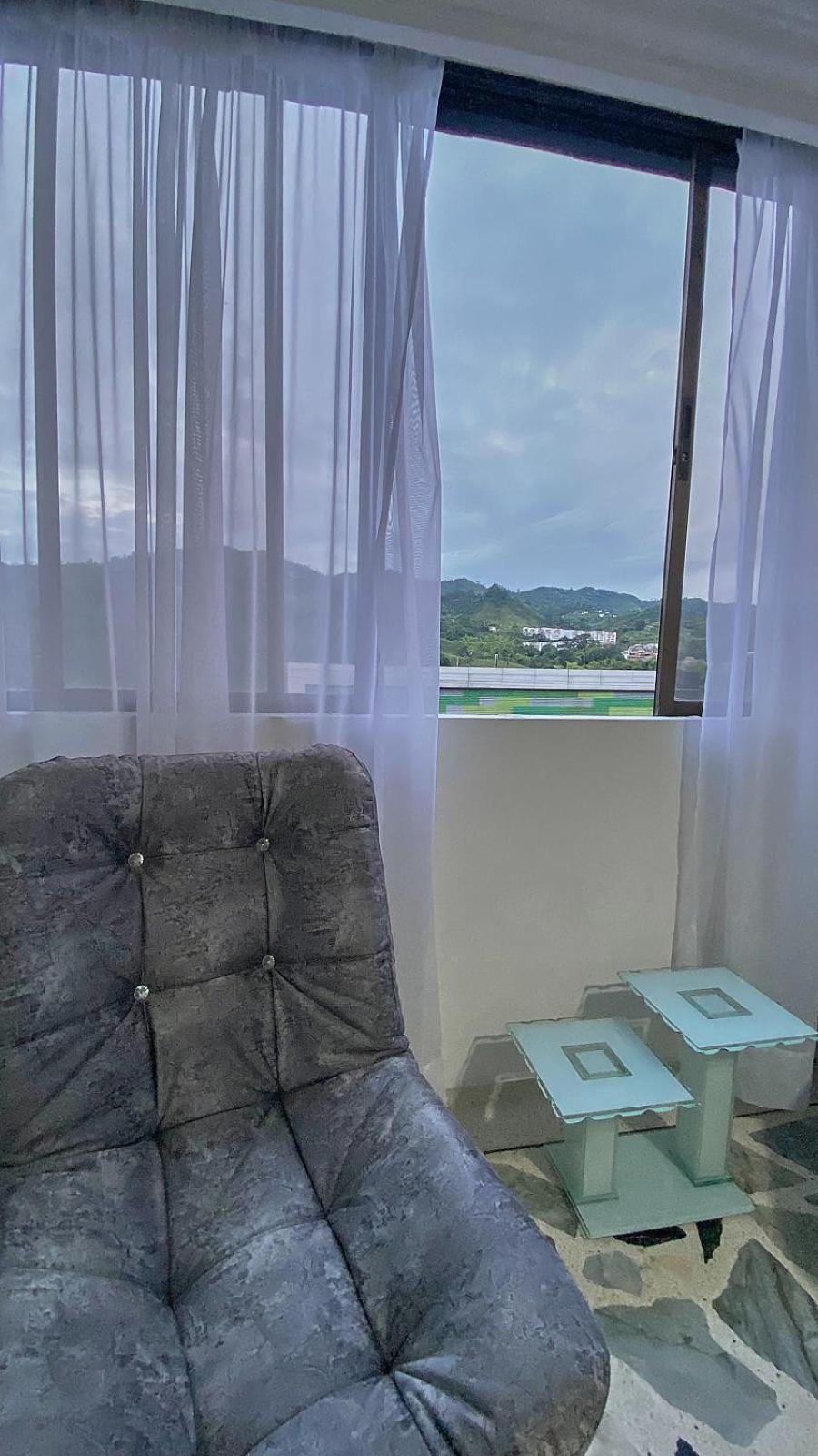 Apartment With Mountain View photo 3