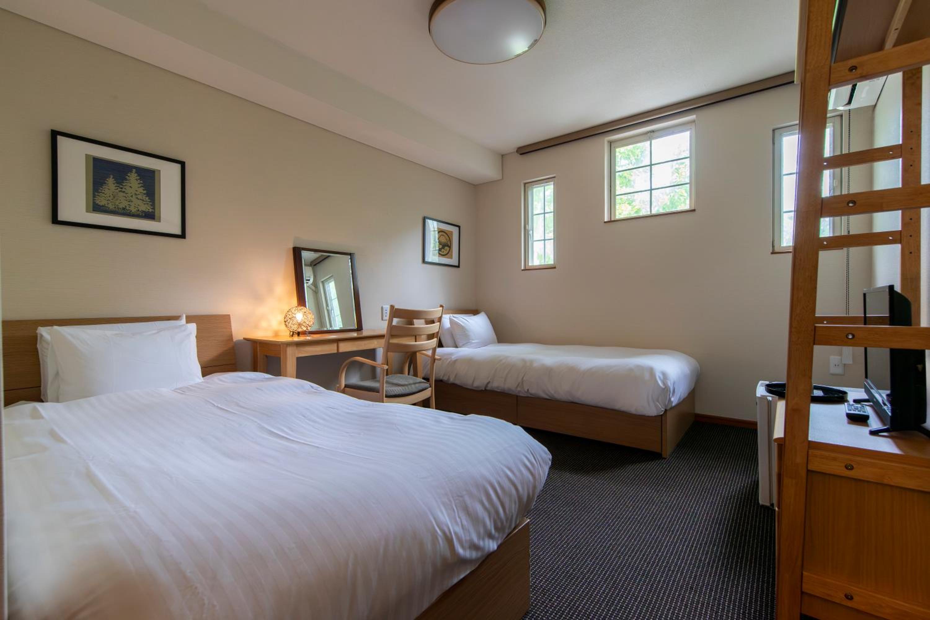 Main Building Standard Twin Room - Photo 1